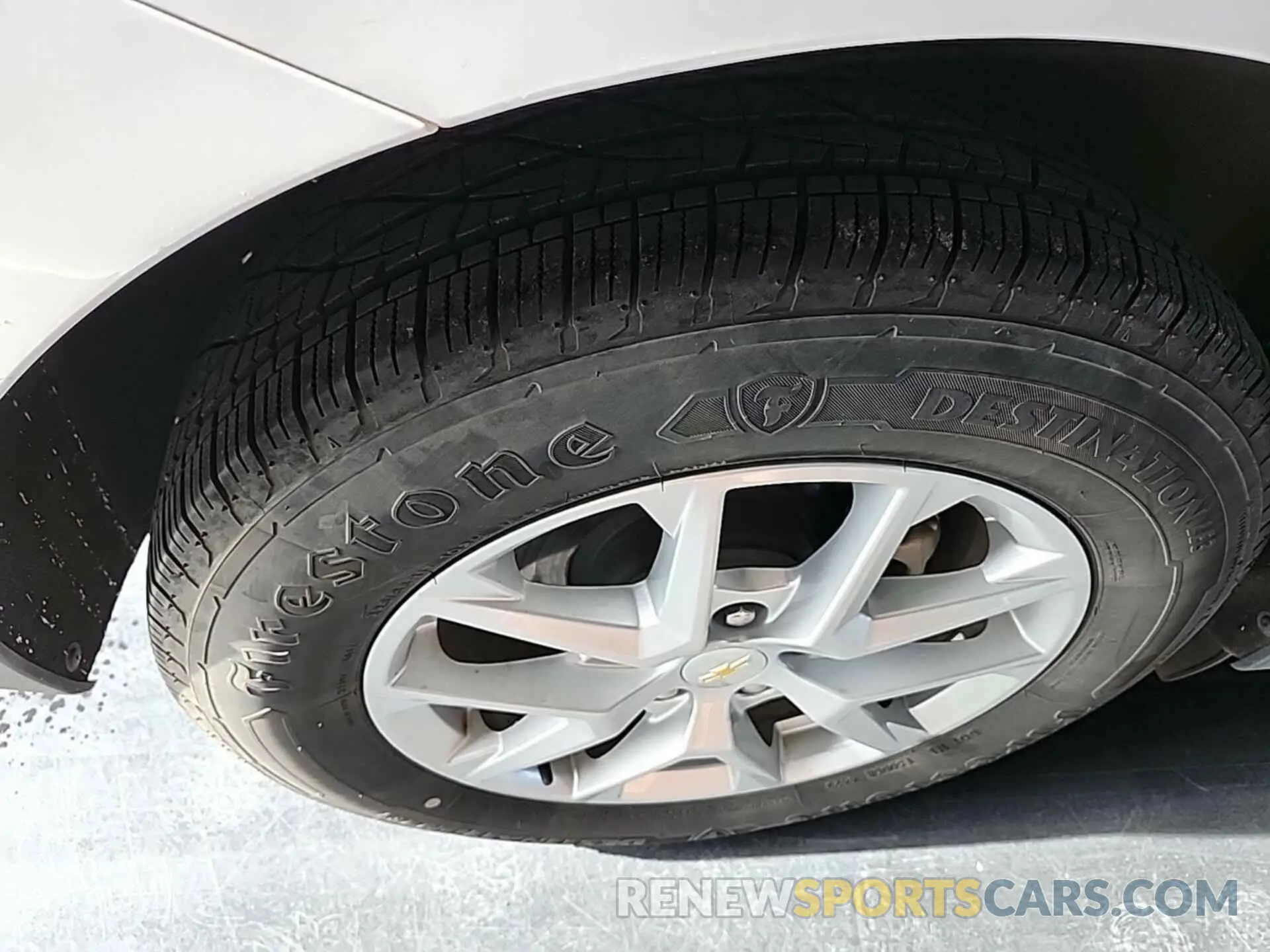 12 Photograph of a damaged car 2GNAXFEV3N6135180 CHEVROLET EQUINOX 2022