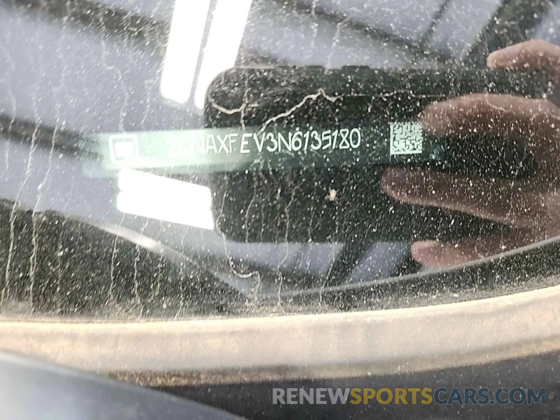 26 Photograph of a damaged car 2GNAXFEV3N6135180 CHEVROLET EQUINOX 2022