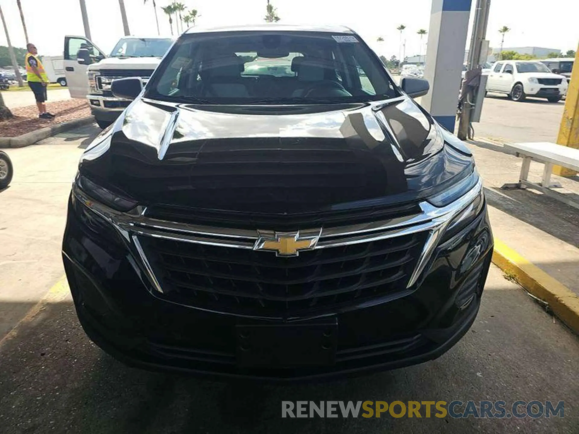 14 Photograph of a damaged car 2GNAXFEV5N6137237 CHEVROLET EQUINOX 2022