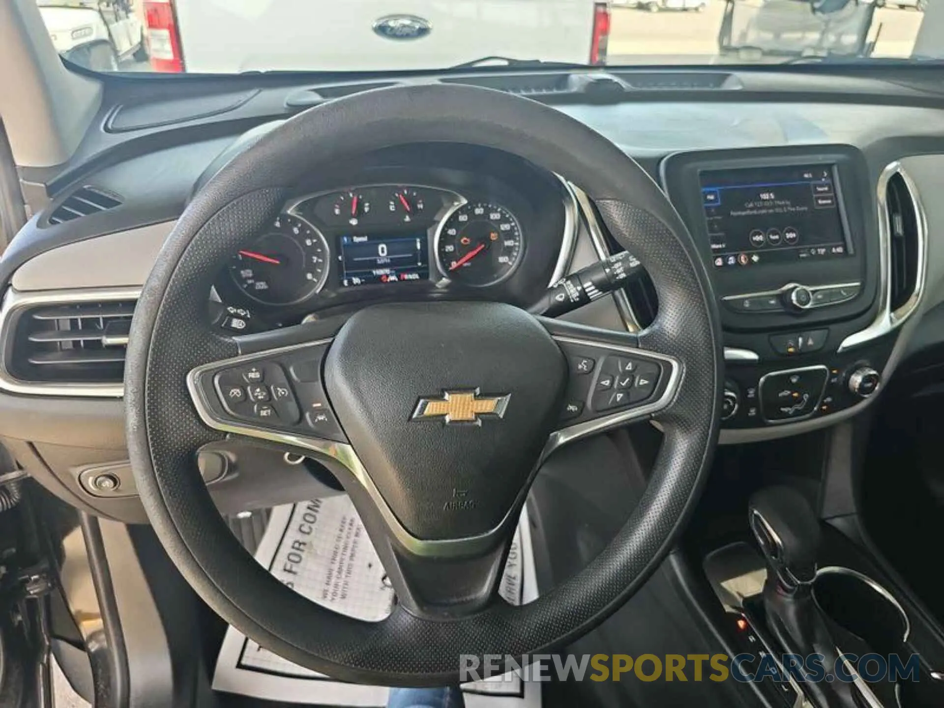 17 Photograph of a damaged car 2GNAXFEV5N6137237 CHEVROLET EQUINOX 2022
