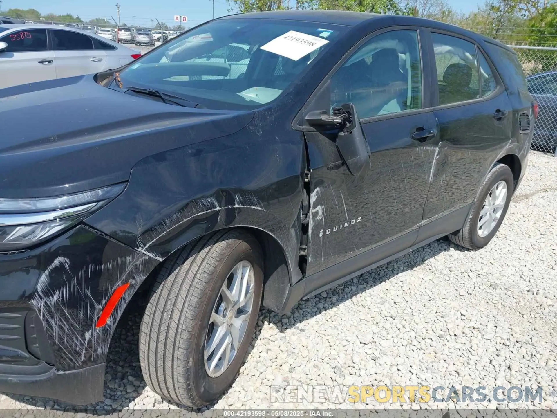 6 Photograph of a damaged car 2GNAXFEVXN6118585 CHEVROLET EQUINOX 2022