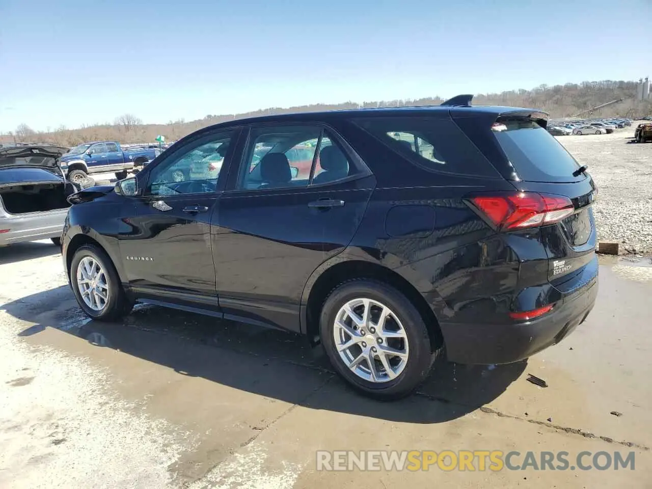 2 Photograph of a damaged car 2GNAXHEV0N6118882 CHEVROLET EQUINOX 2022