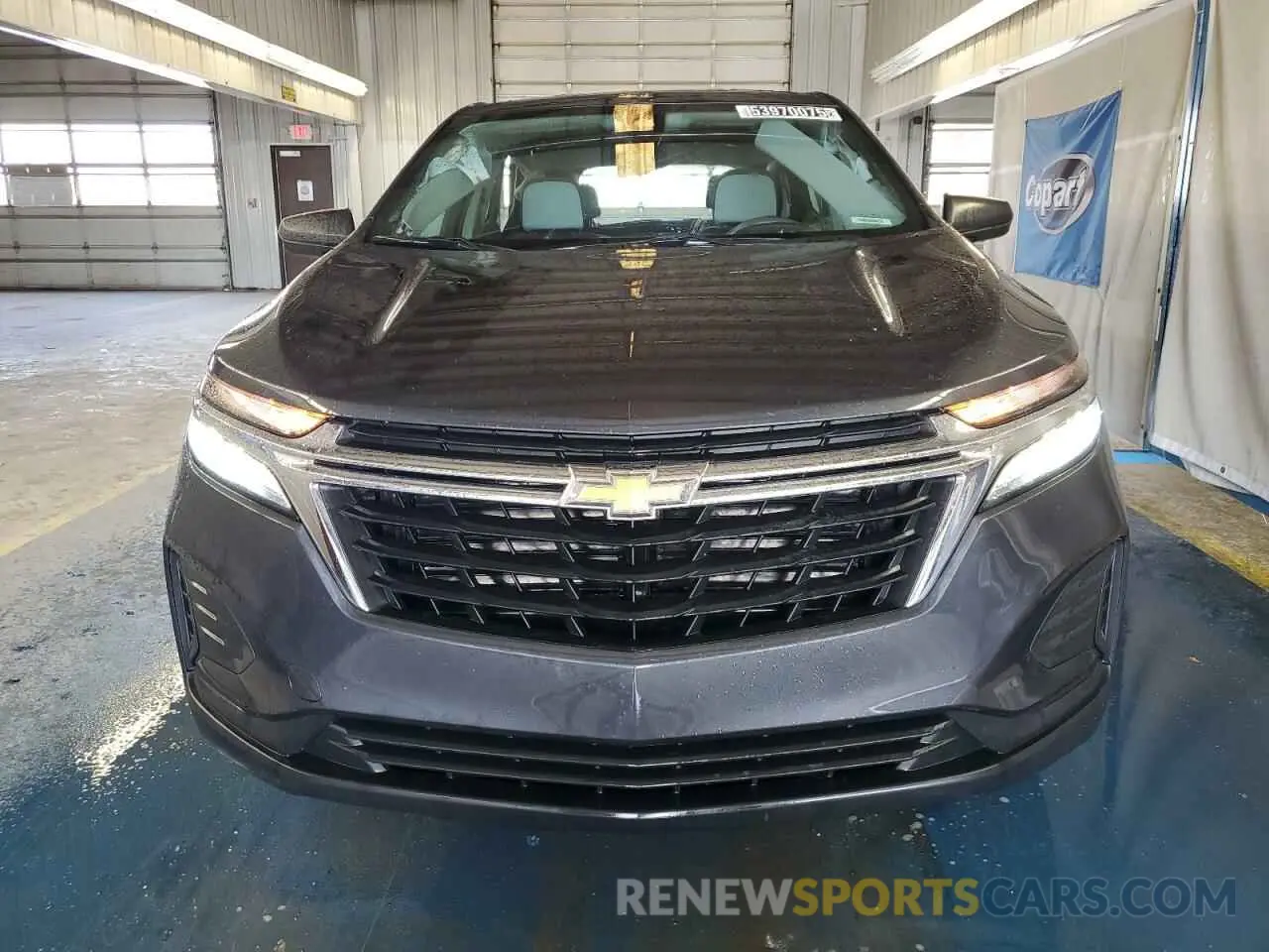 5 Photograph of a damaged car 2GNAXHEV3N6126930 CHEVROLET EQUINOX 2022