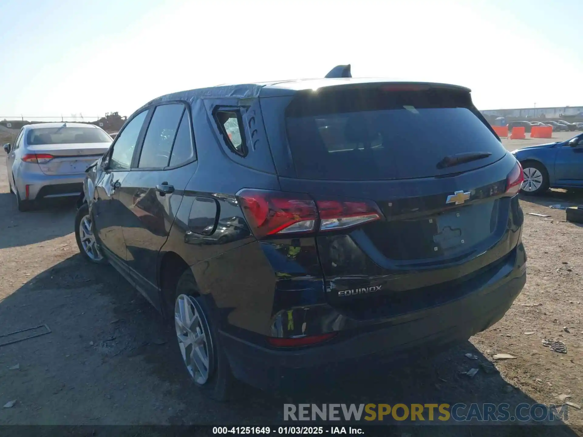 3 Photograph of a damaged car 2GNAXHEV4N6136706 CHEVROLET EQUINOX 2022