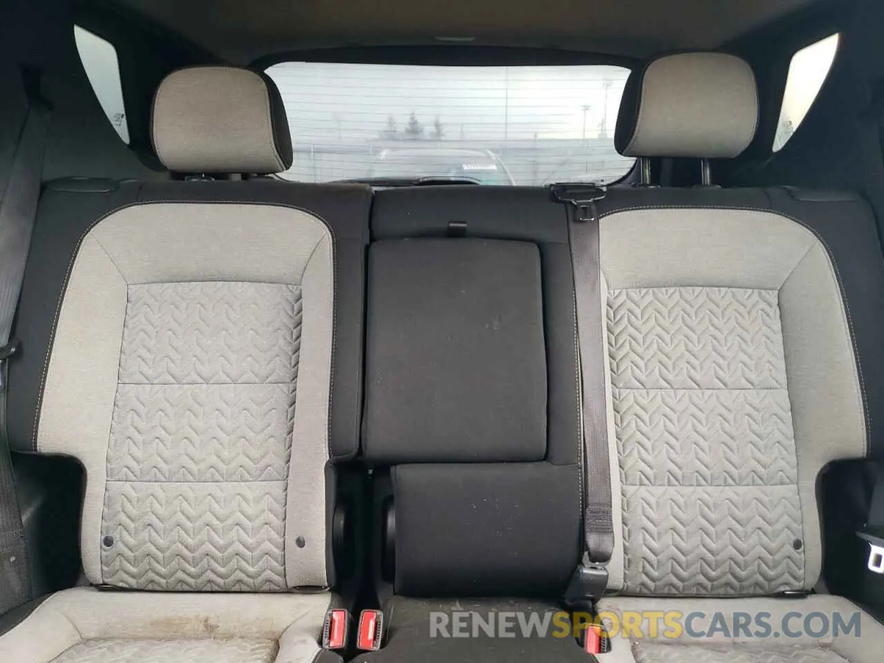 10 Photograph of a damaged car 2GNAXHEV7N6124078 CHEVROLET EQUINOX 2022