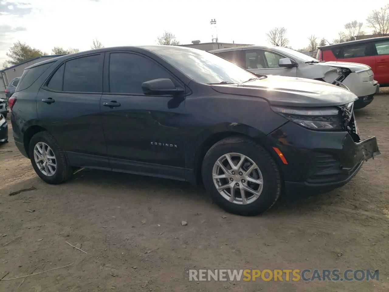 4 Photograph of a damaged car 2GNAXHEV7N6124078 CHEVROLET EQUINOX 2022