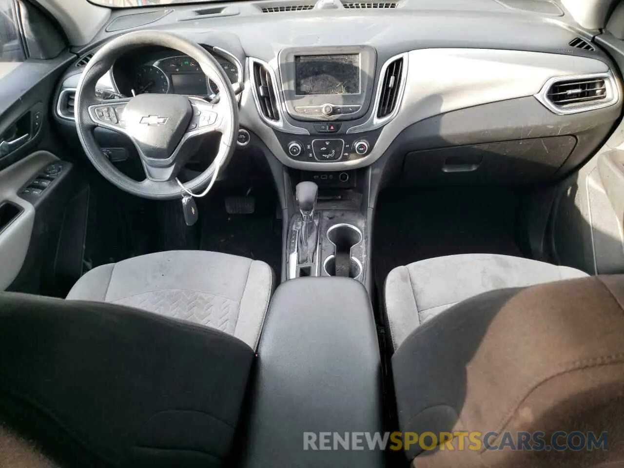 8 Photograph of a damaged car 2GNAXHEV7N6124078 CHEVROLET EQUINOX 2022
