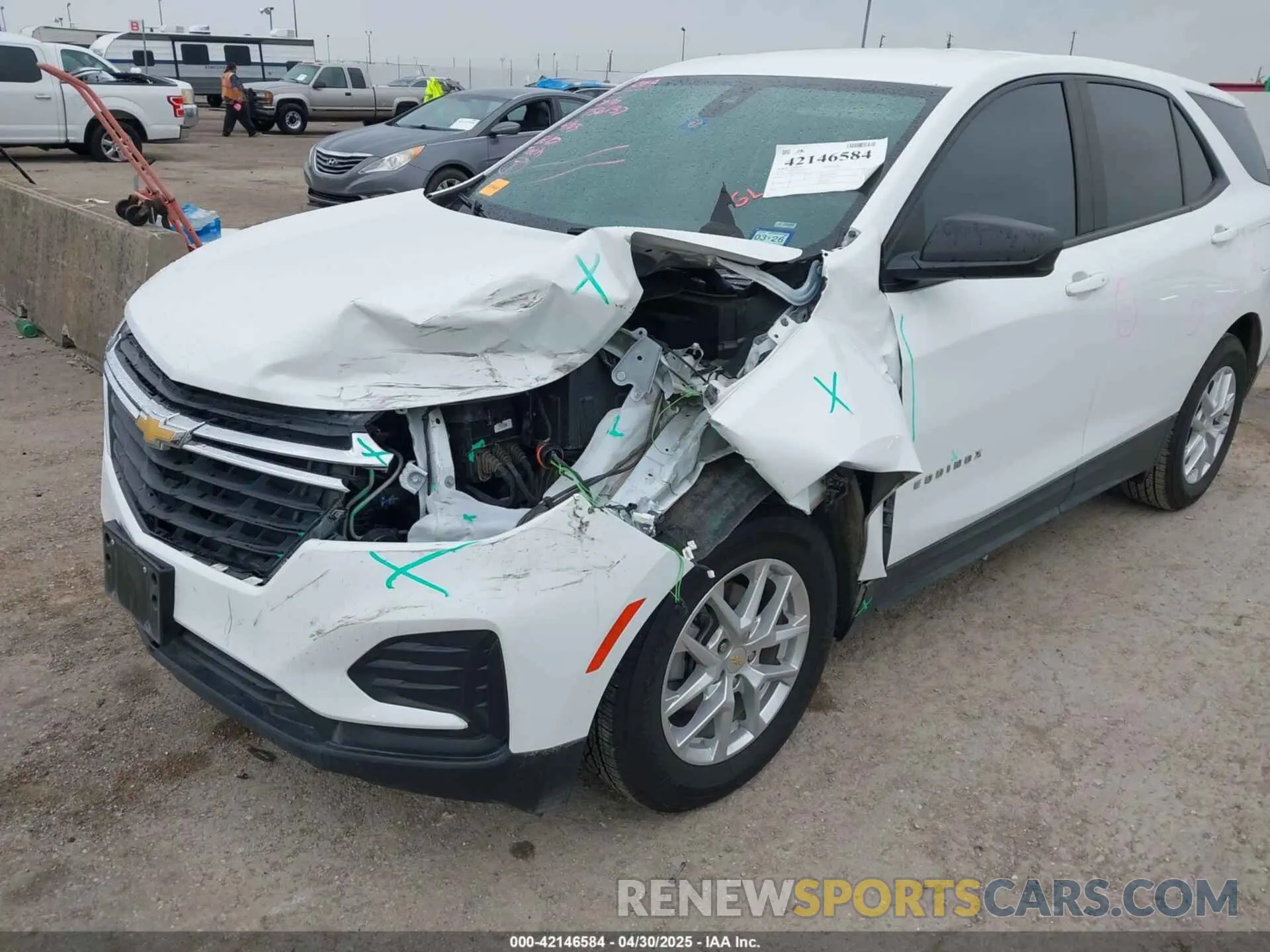 6 Photograph of a damaged car 2GNAXHEV8N6132996 CHEVROLET EQUINOX 2022