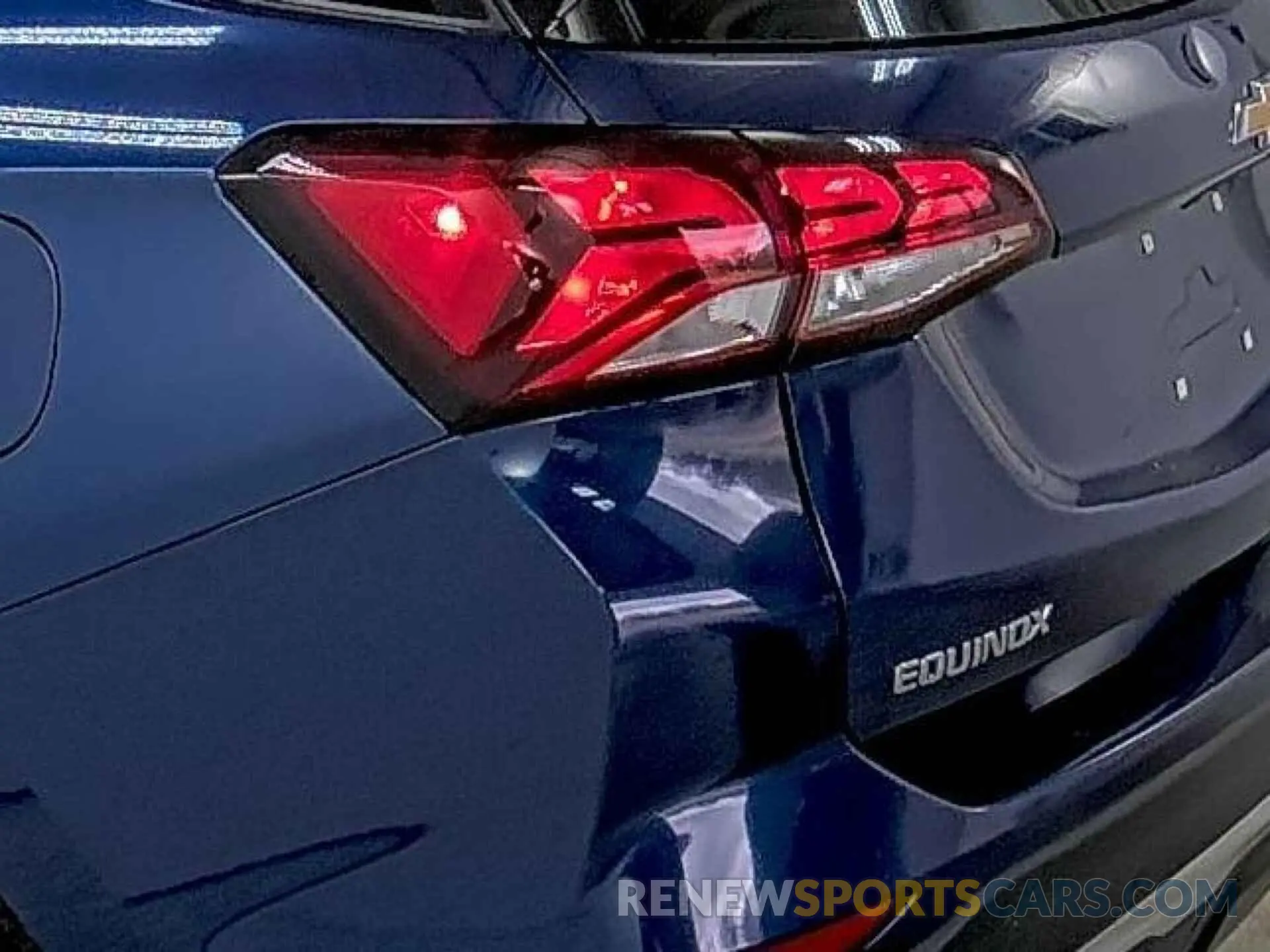 5 Photograph of a damaged car 2GNAXJEV0N6109767 CHEVROLET EQUINOX 2022