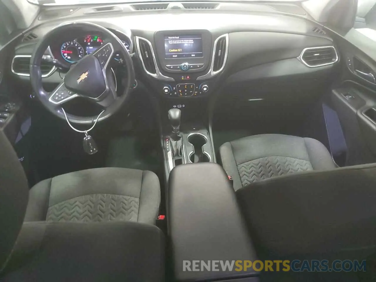 8 Photograph of a damaged car 2GNAXJEV0N6130831 CHEVROLET EQUINOX 2022
