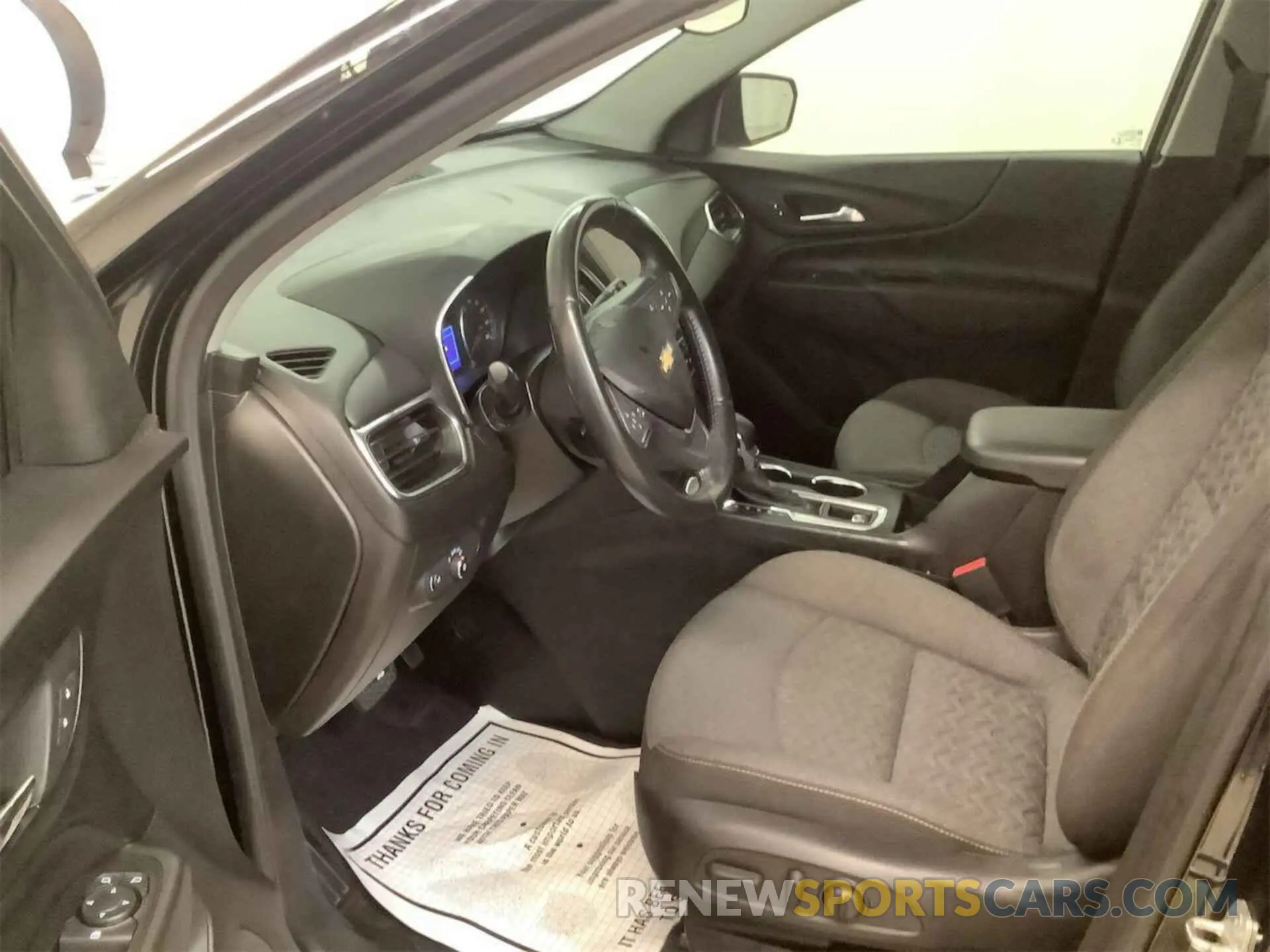11 Photograph of a damaged car 2GNAXJEV1N6109485 CHEVROLET EQUINOX 2022