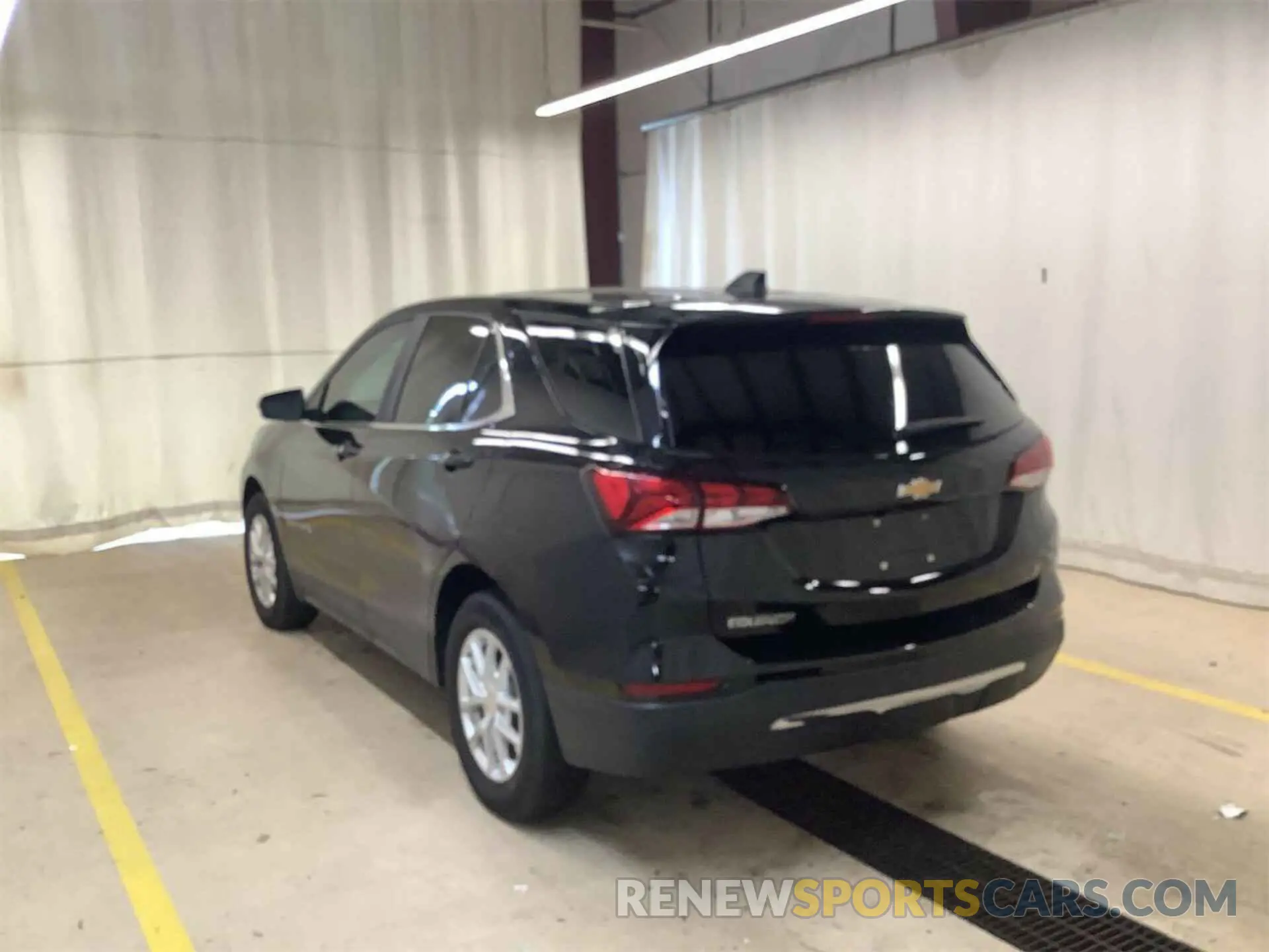12 Photograph of a damaged car 2GNAXJEV1N6109485 CHEVROLET EQUINOX 2022