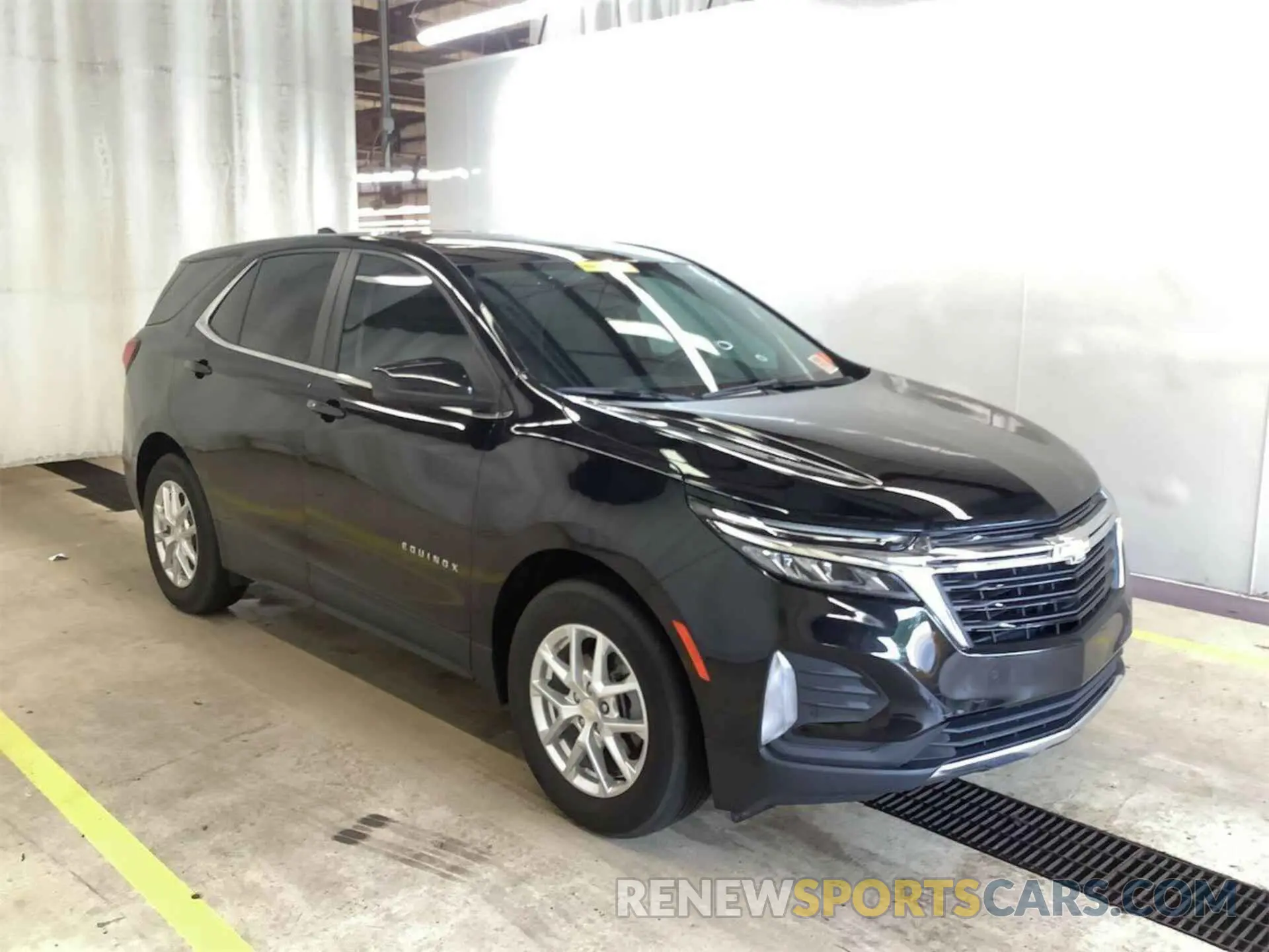 13 Photograph of a damaged car 2GNAXJEV1N6109485 CHEVROLET EQUINOX 2022