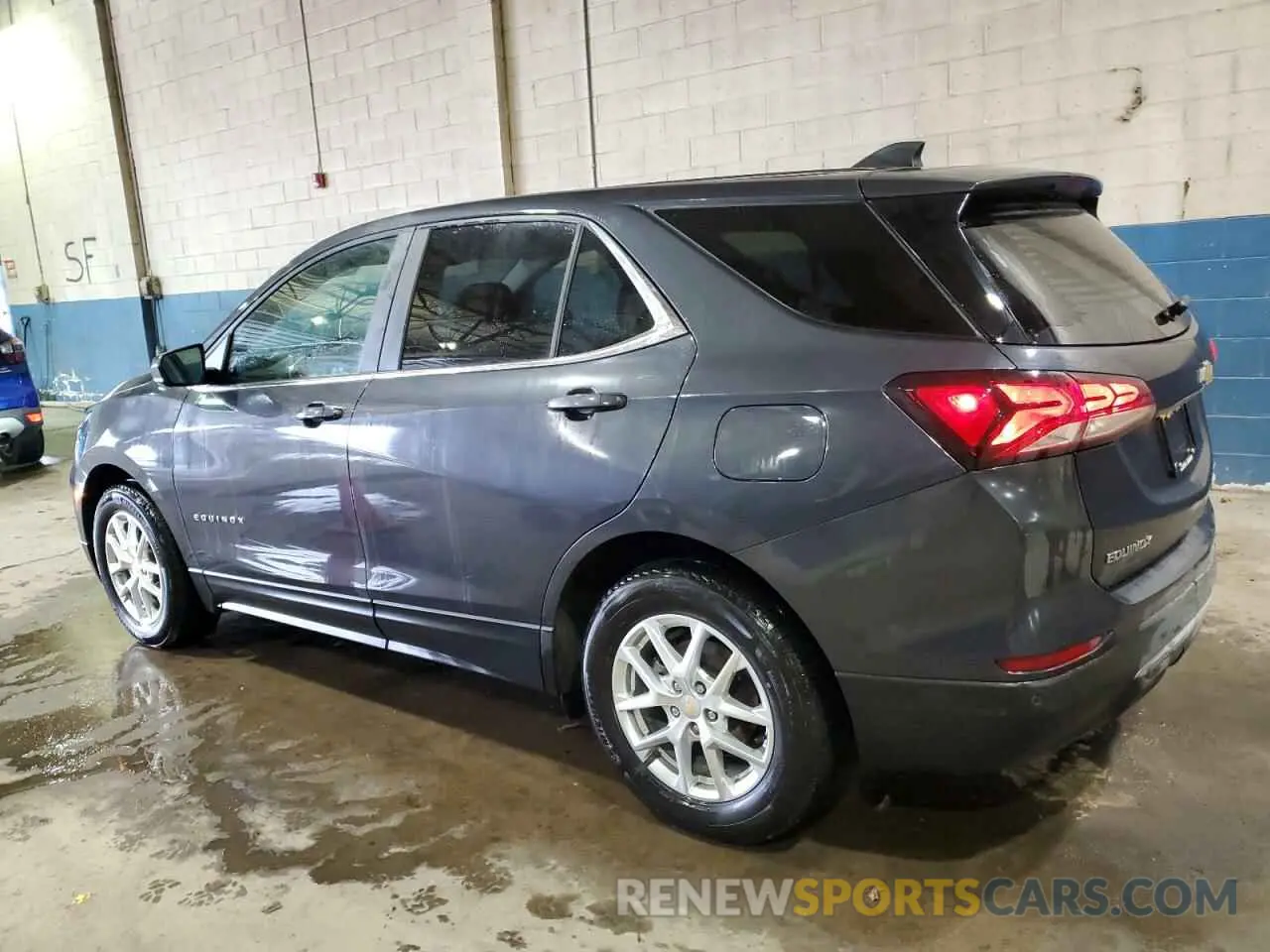 2 Photograph of a damaged car 2GNAXJEV1N6128070 CHEVROLET EQUINOX 2022