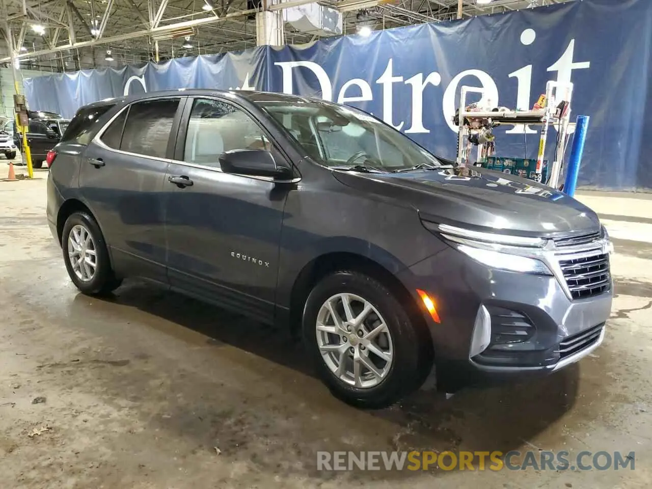 4 Photograph of a damaged car 2GNAXJEV1N6128070 CHEVROLET EQUINOX 2022