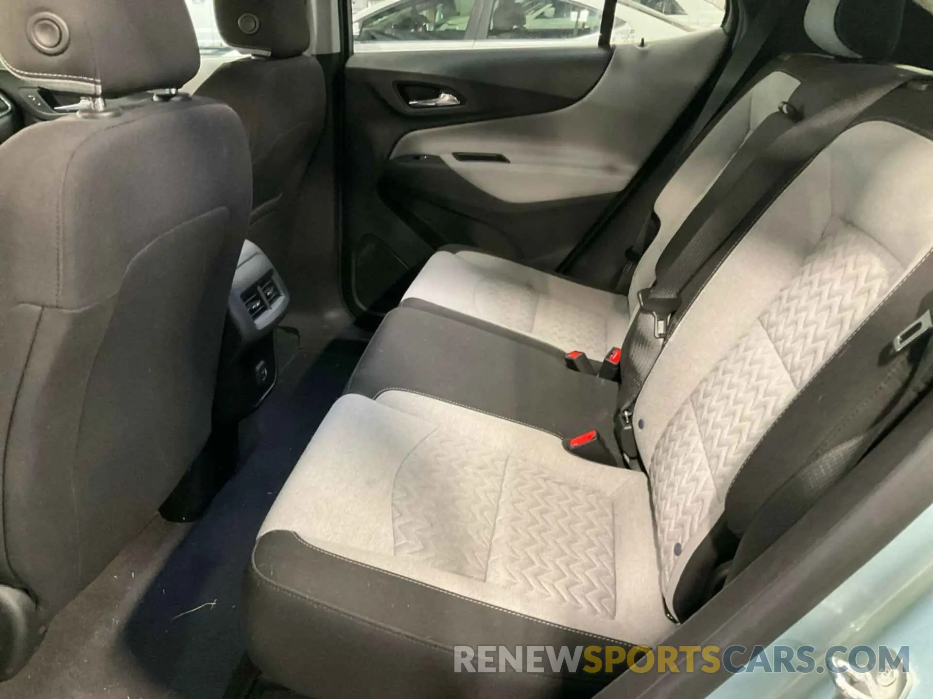 16 Photograph of a damaged car 2GNAXJEV2N6108667 CHEVROLET EQUINOX 2022