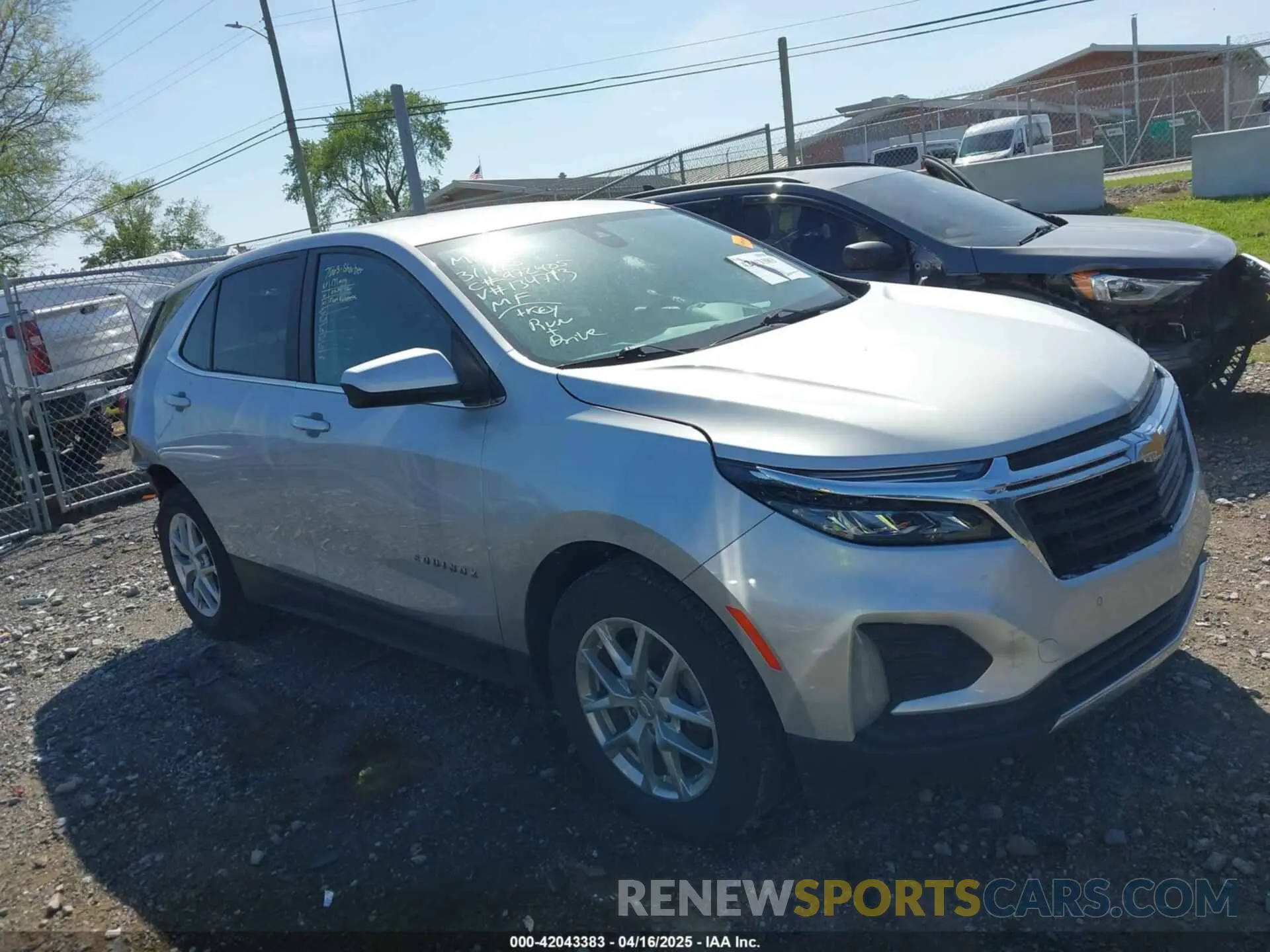 14 Photograph of a damaged car 2GNAXJEV3N6134713 CHEVROLET EQUINOX 2022