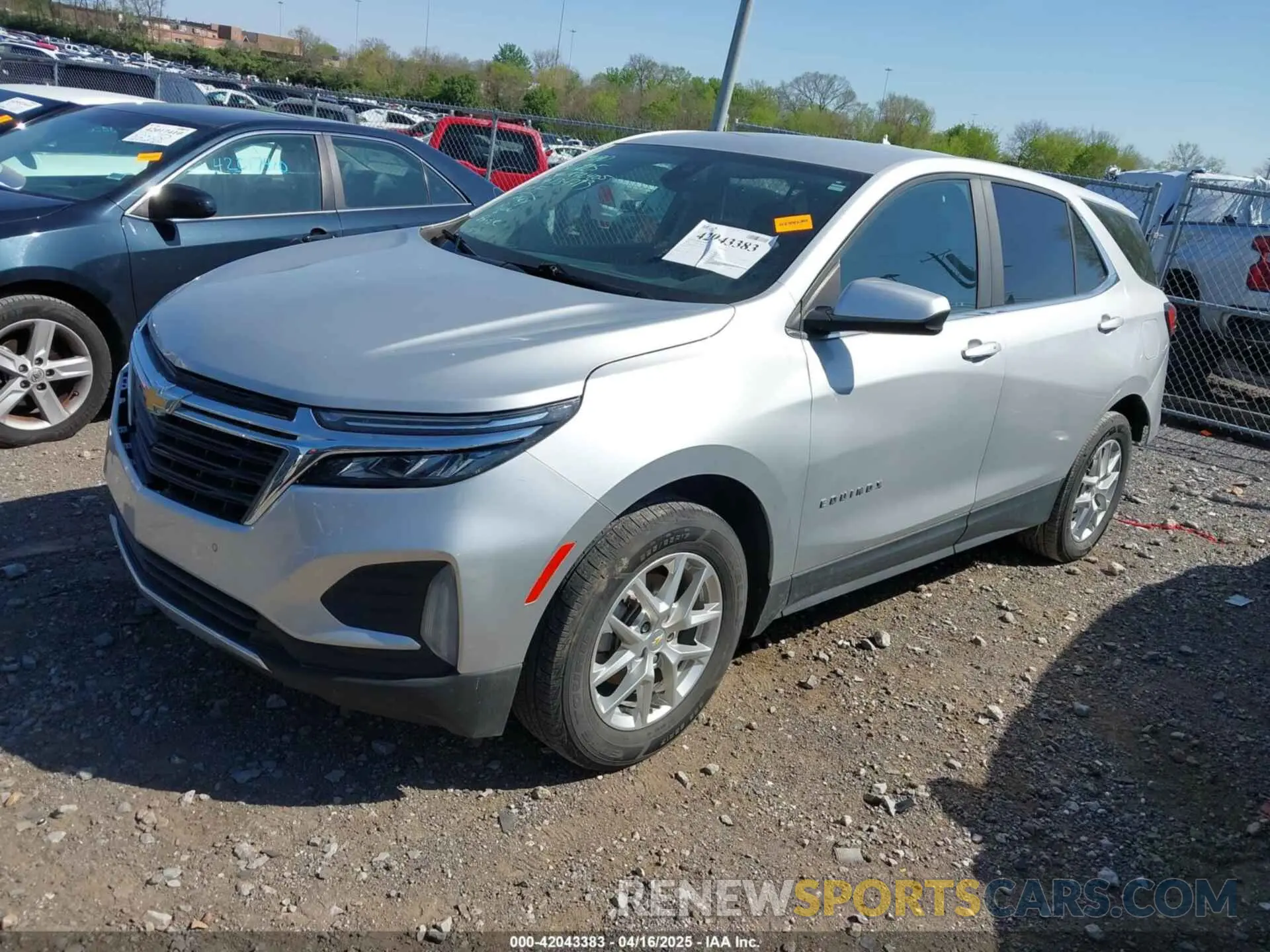 2 Photograph of a damaged car 2GNAXJEV3N6134713 CHEVROLET EQUINOX 2022