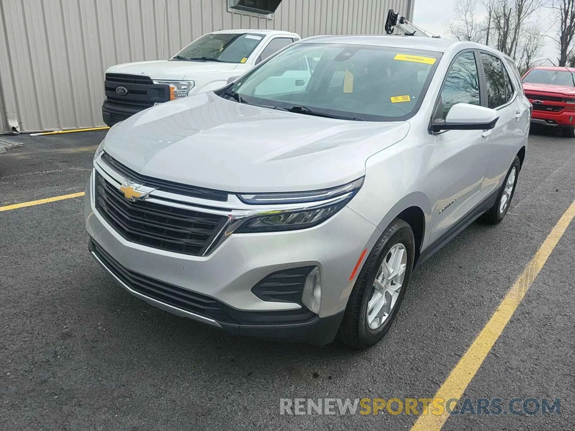 2 Photograph of a damaged car 2GNAXJEV5N6108615 CHEVROLET EQUINOX 2022