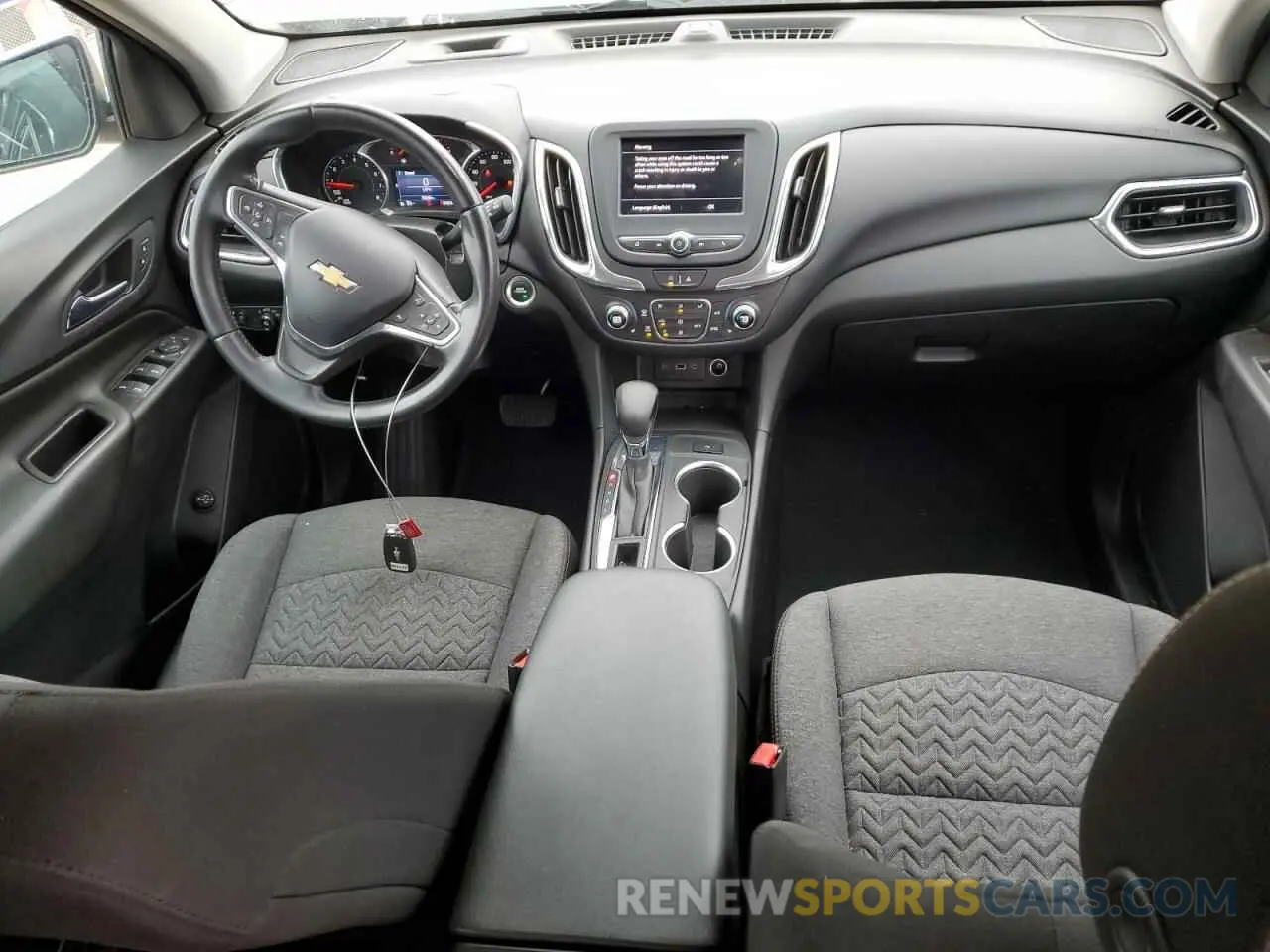 8 Photograph of a damaged car 2GNAXJEV5N6140299 CHEVROLET EQUINOX 2022