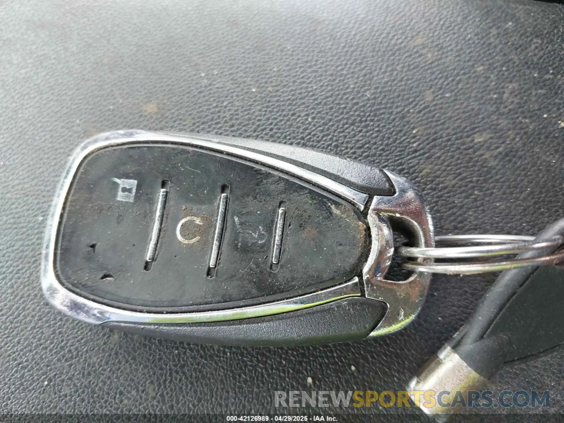11 Photograph of a damaged car 2GNAXJEV5N6141579 CHEVROLET EQUINOX 2022