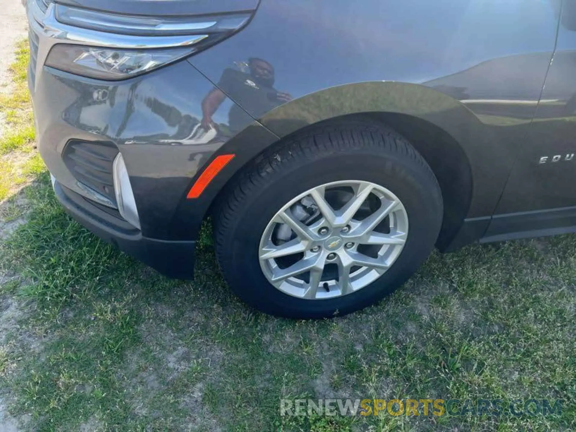 2 Photograph of a damaged car 2GNAXJEV6N6109501 CHEVROLET EQUINOX 2022