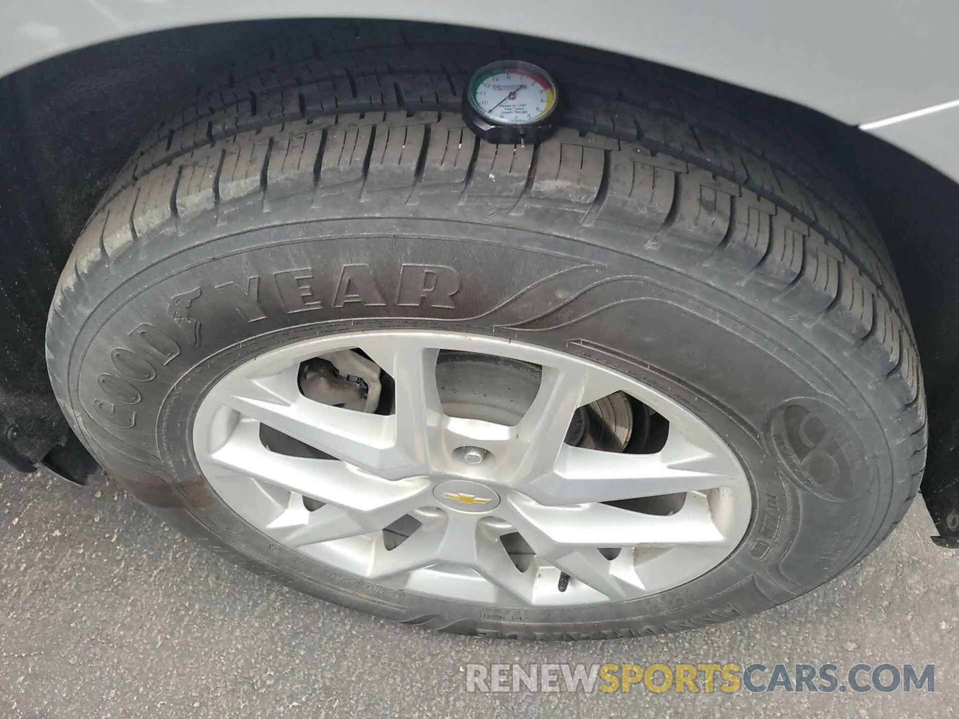 2 Photograph of a damaged car 2GNAXJEV7N6109538 CHEVROLET EQUINOX 2022