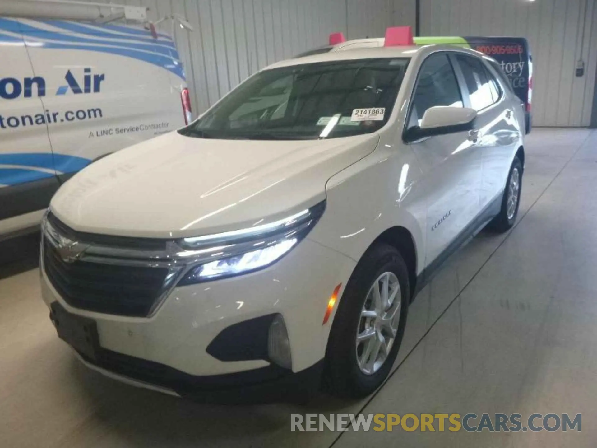 9 Photograph of a damaged car 2GNAXJEV7N6120538 CHEVROLET EQUINOX 2022