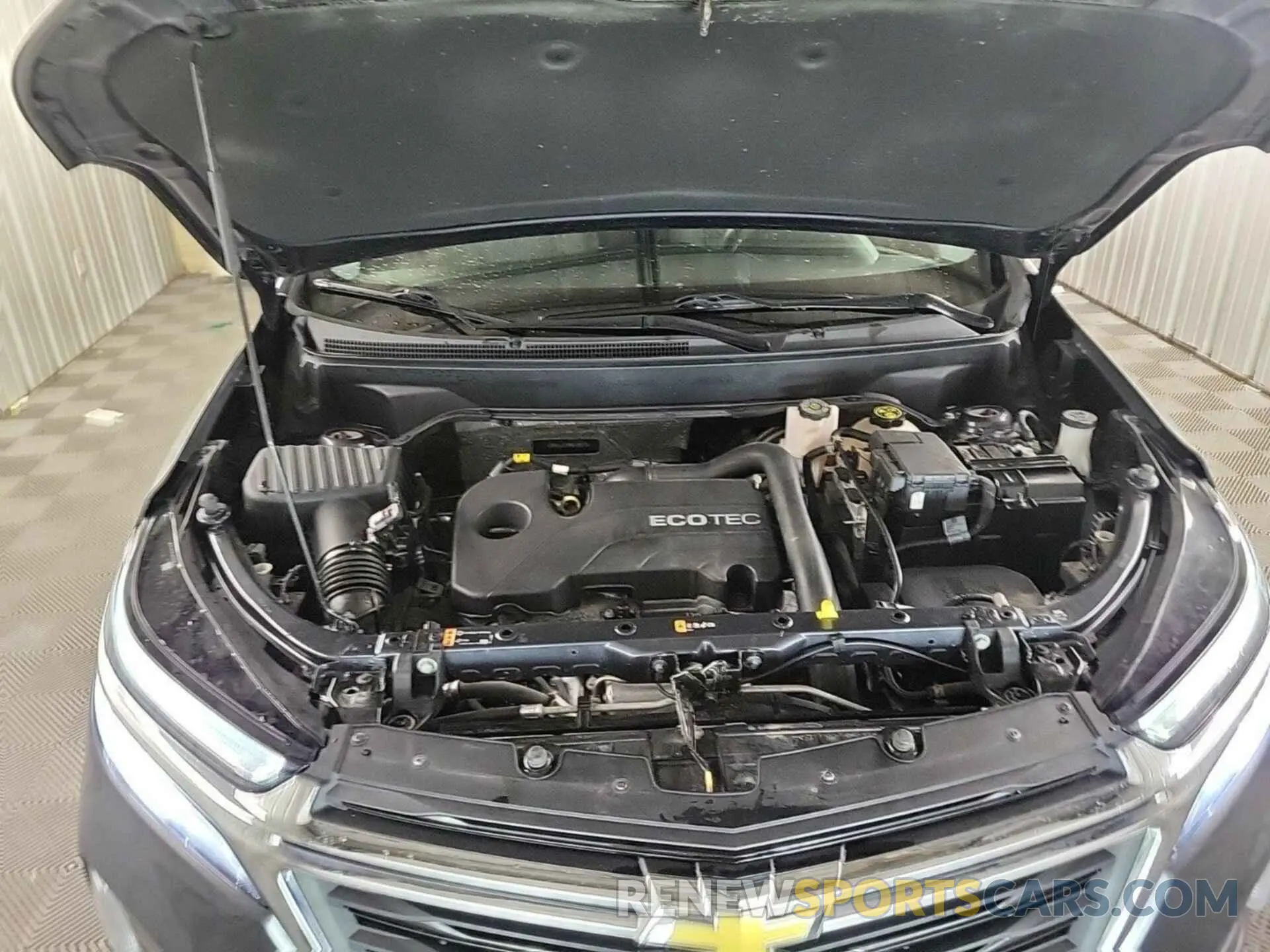 18 Photograph of a damaged car 2GNAXJEV8N6108575 CHEVROLET EQUINOX 2022