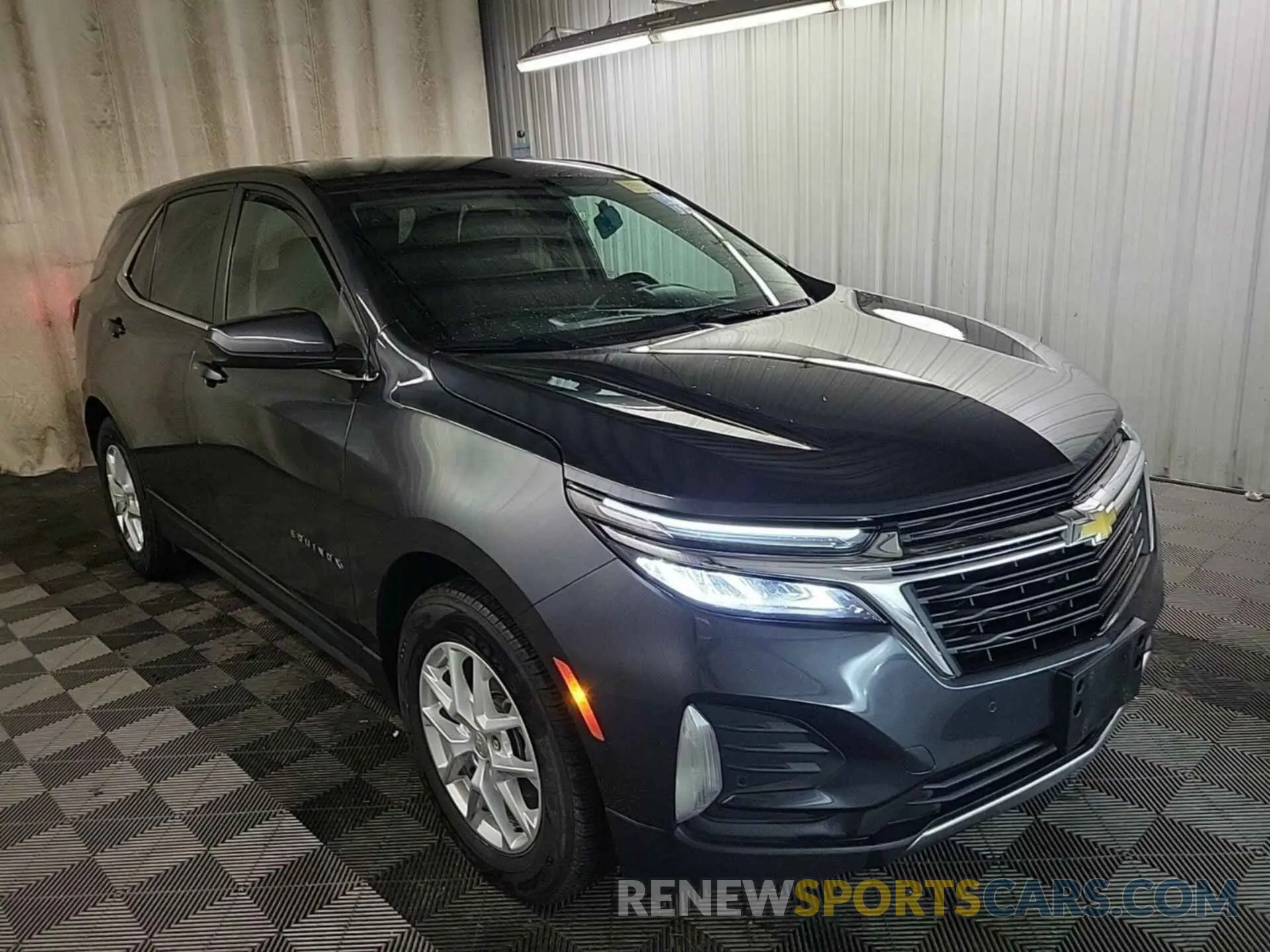 4 Photograph of a damaged car 2GNAXJEV8N6108575 CHEVROLET EQUINOX 2022