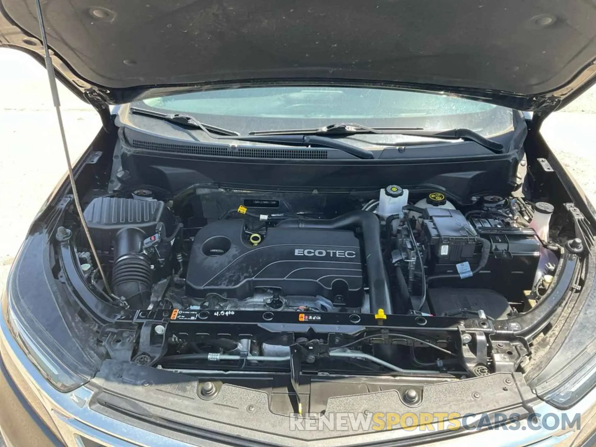 17 Photograph of a damaged car 2GNAXJEV8N6111508 CHEVROLET EQUINOX 2022