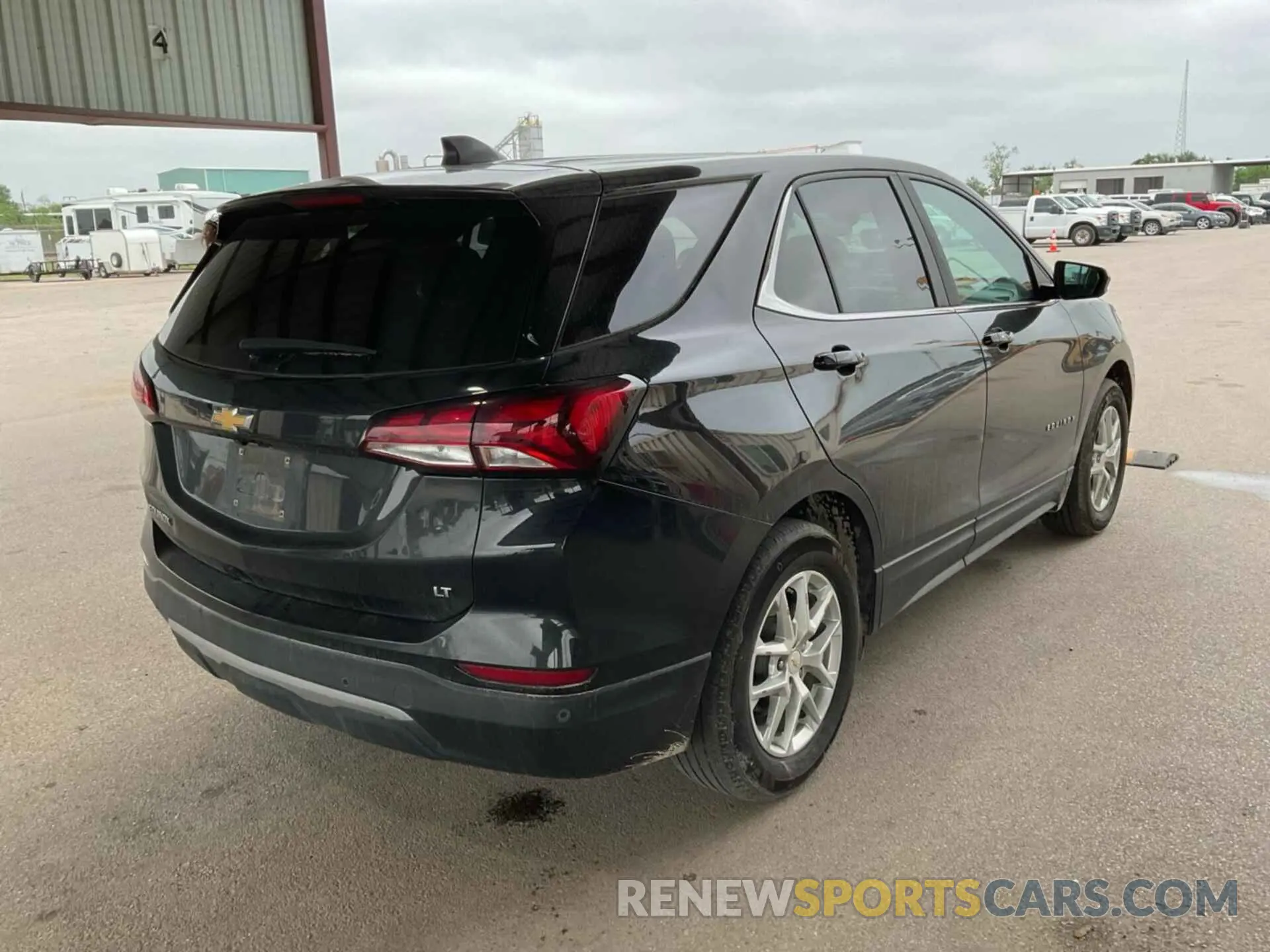 7 Photograph of a damaged car 2GNAXJEV8N6111508 CHEVROLET EQUINOX 2022