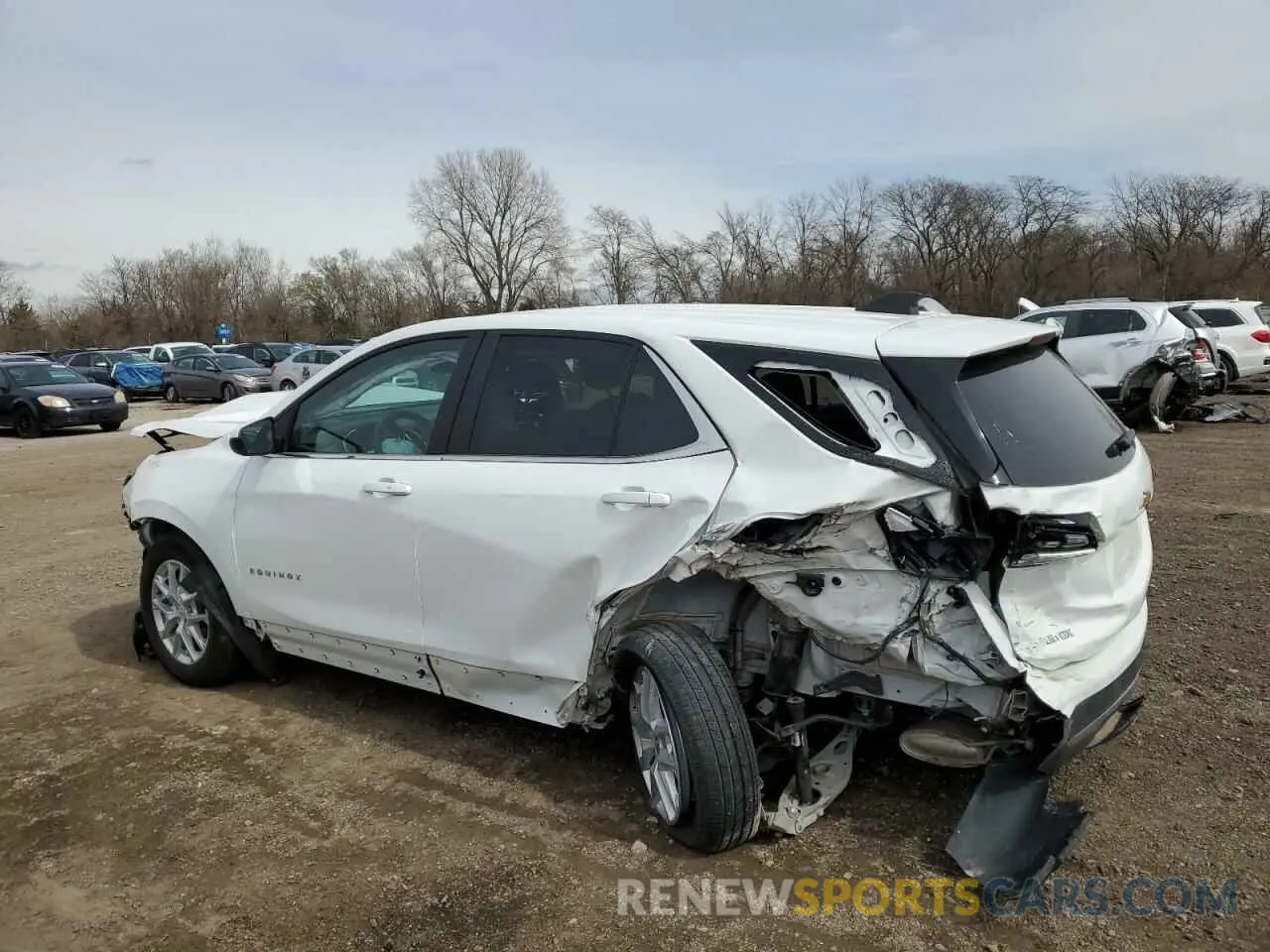 2 Photograph of a damaged car 2GNAXJEV8N6116496 CHEVROLET EQUINOX 2022