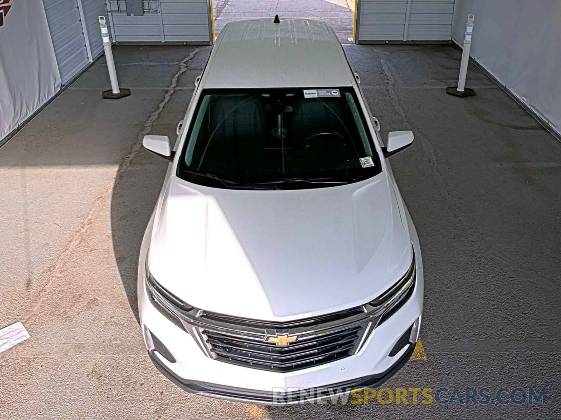 23 Photograph of a damaged car 2GNAXJEV9N6108696 CHEVROLET EQUINOX 2022