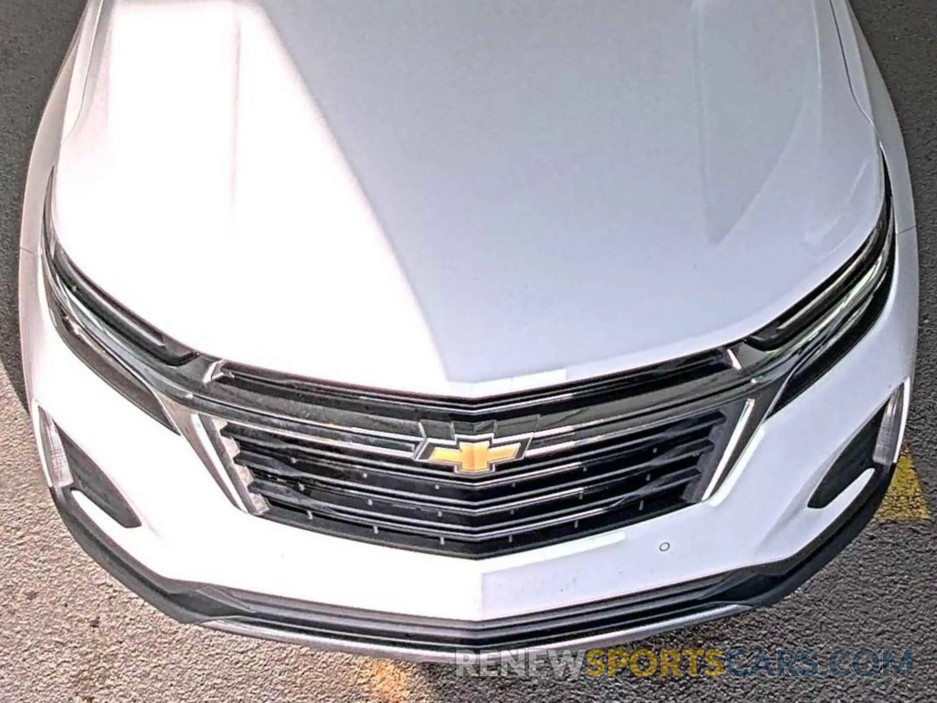 24 Photograph of a damaged car 2GNAXJEV9N6108696 CHEVROLET EQUINOX 2022