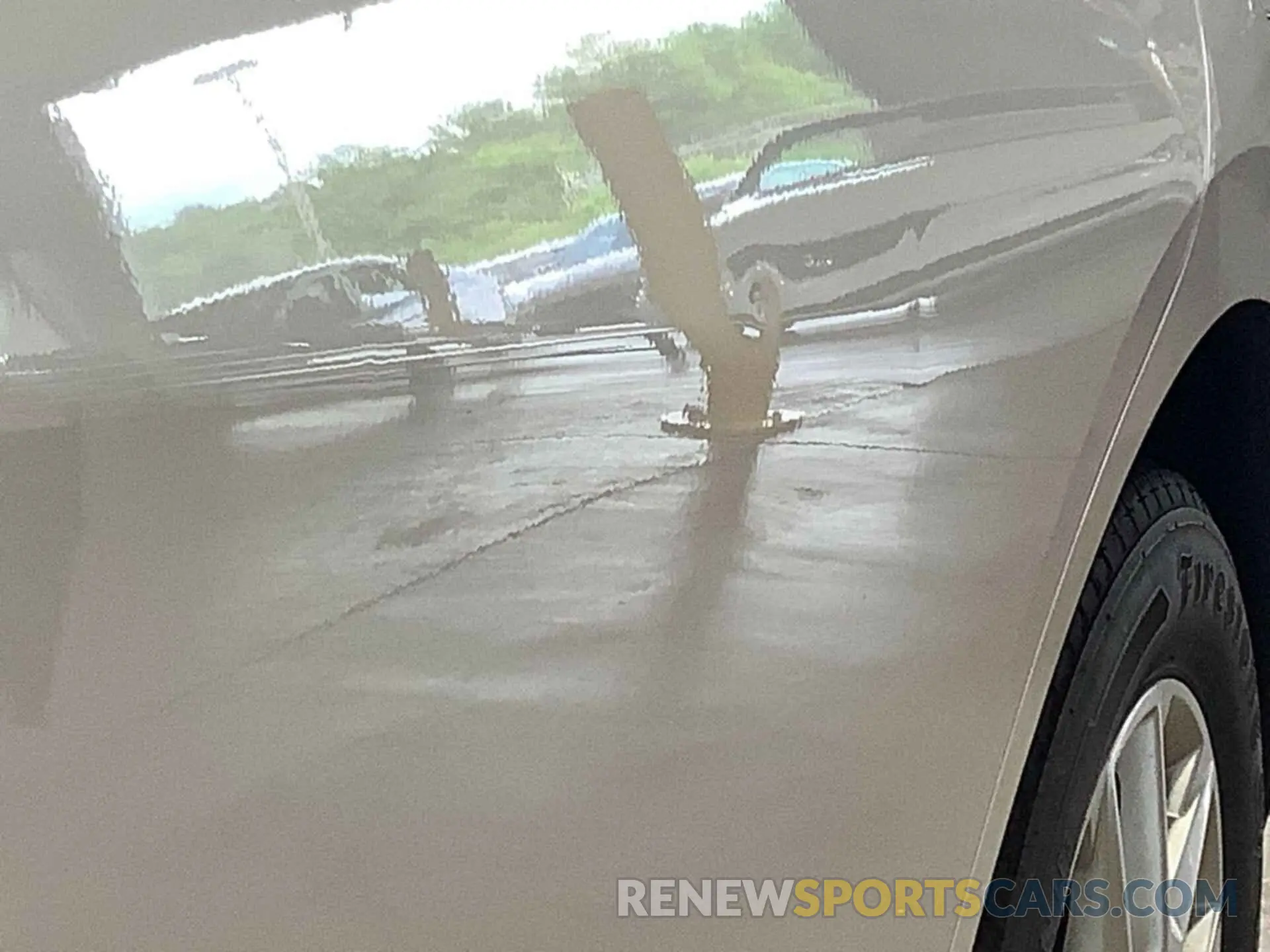4 Photograph of a damaged car 2GNAXJEV9N6108696 CHEVROLET EQUINOX 2022