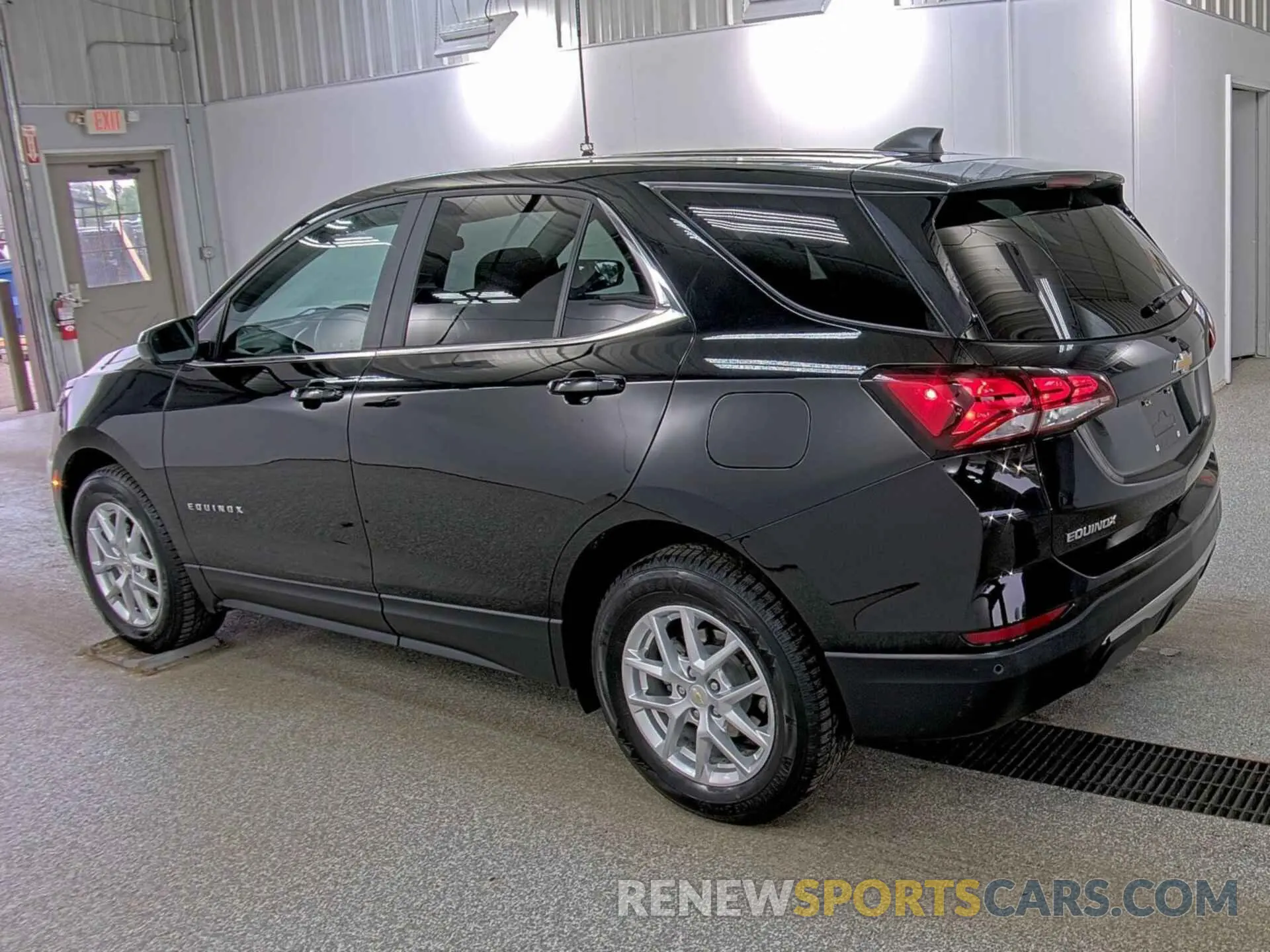 1 Photograph of a damaged car 2GNAXJEV9N6109847 CHEVROLET EQUINOX 2022