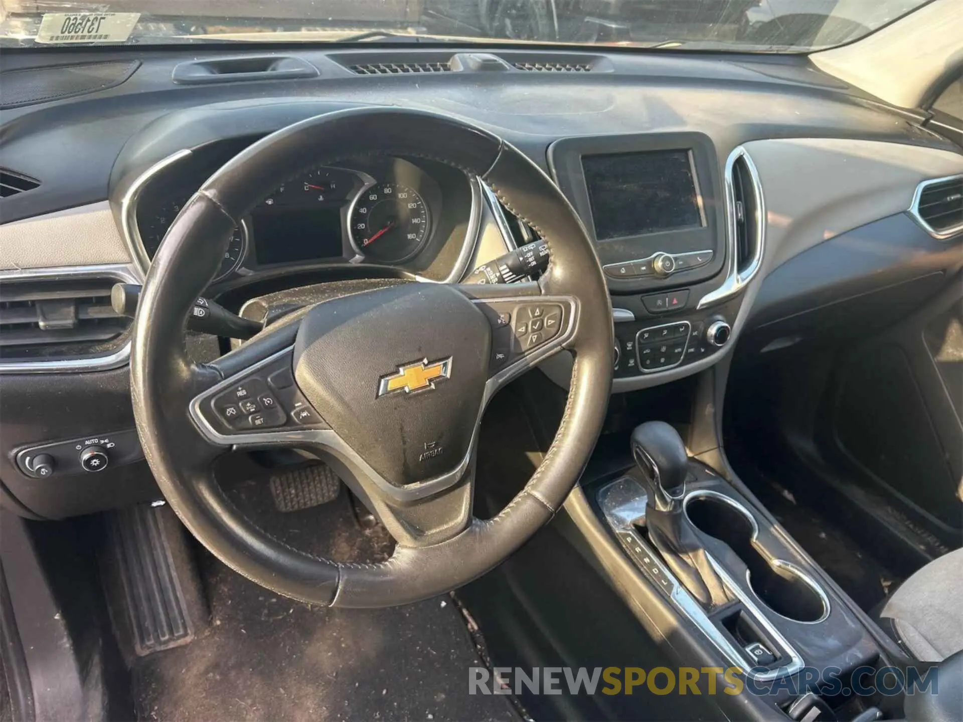 17 Photograph of a damaged car 2GNAXJEV9N6111159 CHEVROLET EQUINOX 2022