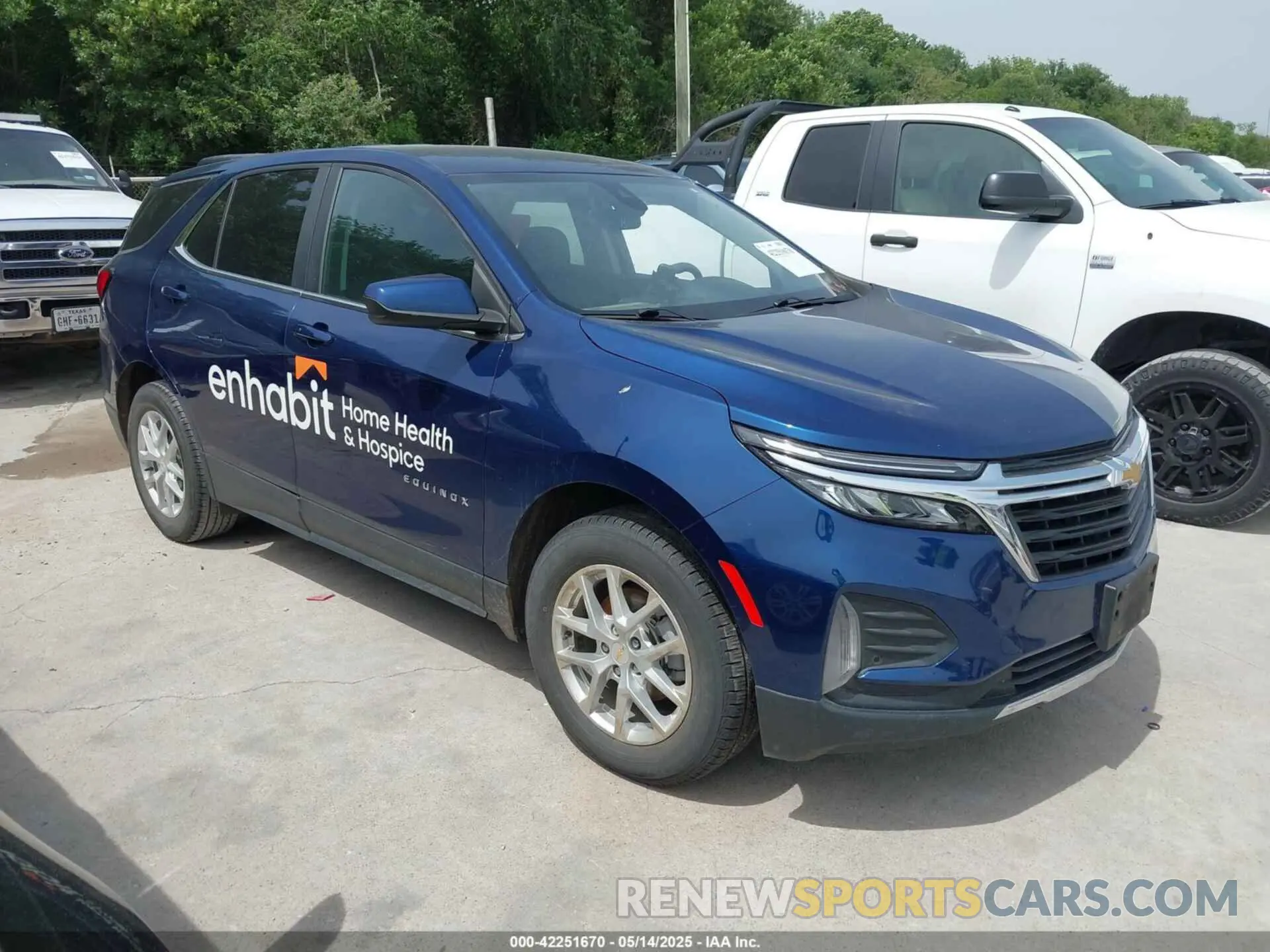 1 Photograph of a damaged car 2GNAXJEV9N6126437 CHEVROLET EQUINOX 2022