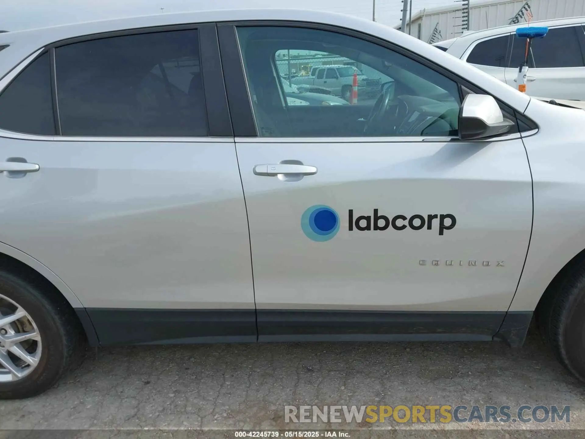 14 Photograph of a damaged car 2GNAXJEV9N6138247 CHEVROLET EQUINOX 2022