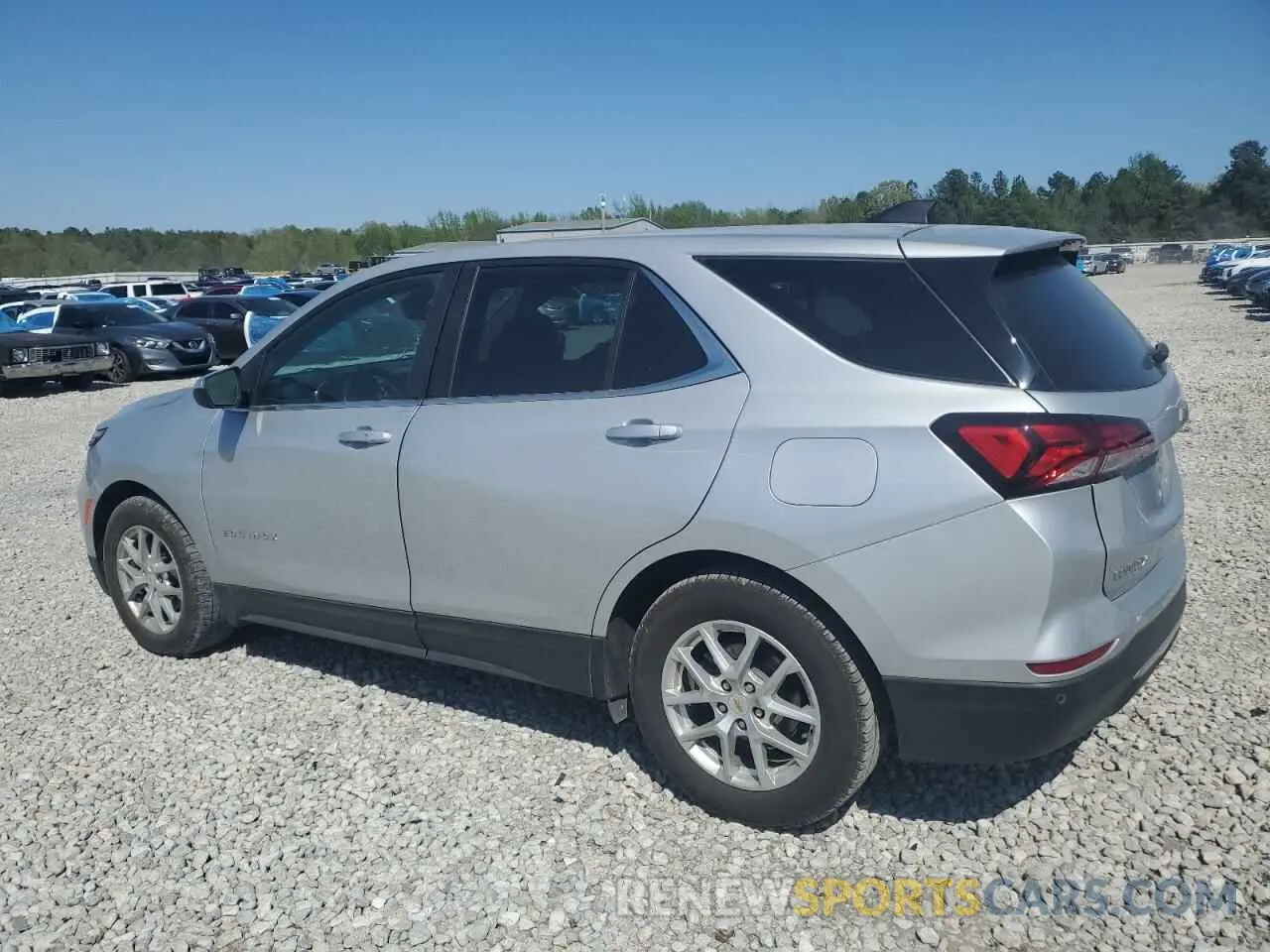2 Photograph of a damaged car 2GNAXJEVXN6134398 CHEVROLET EQUINOX 2022
