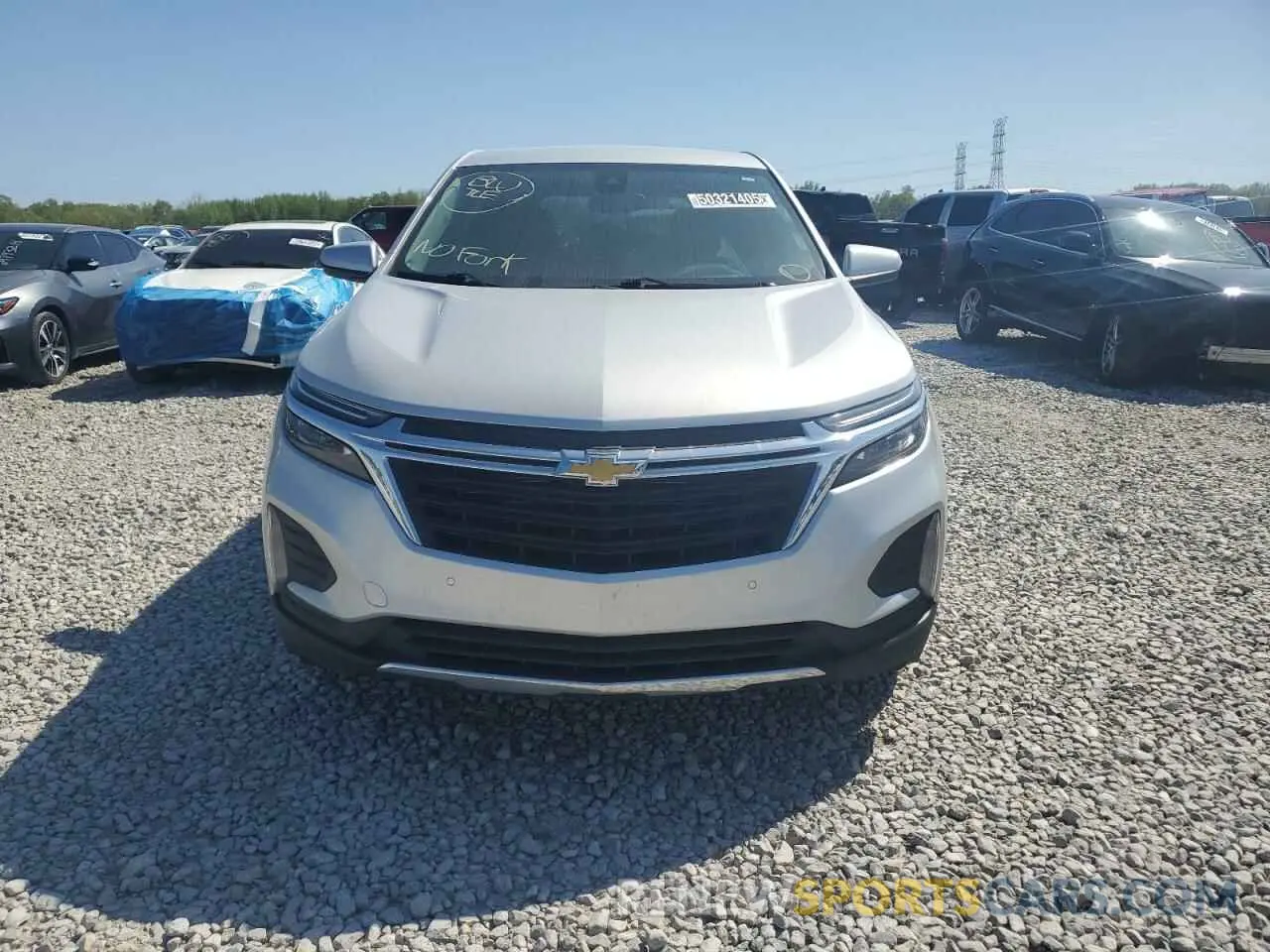 5 Photograph of a damaged car 2GNAXJEVXN6134398 CHEVROLET EQUINOX 2022