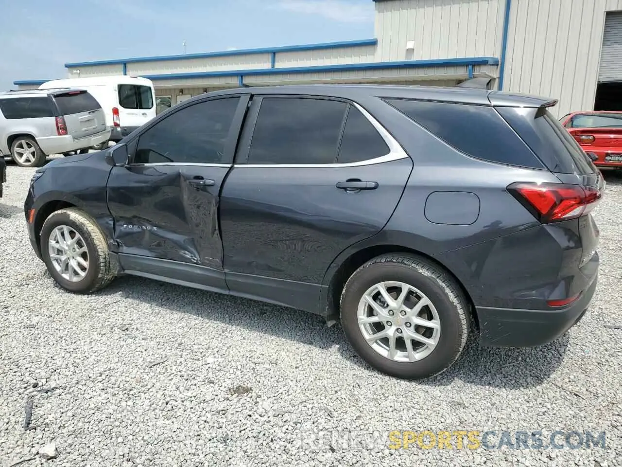 2 Photograph of a damaged car 2GNAXKEV0N6109564 CHEVROLET EQUINOX 2022
