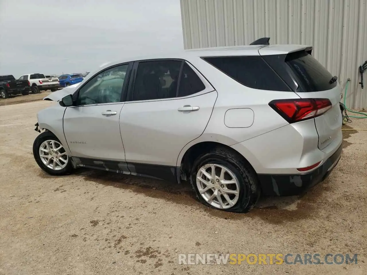 2 Photograph of a damaged car 2GNAXKEV1N6115292 CHEVROLET EQUINOX 2022