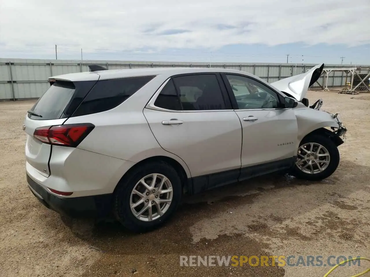 3 Photograph of a damaged car 2GNAXKEV1N6115292 CHEVROLET EQUINOX 2022