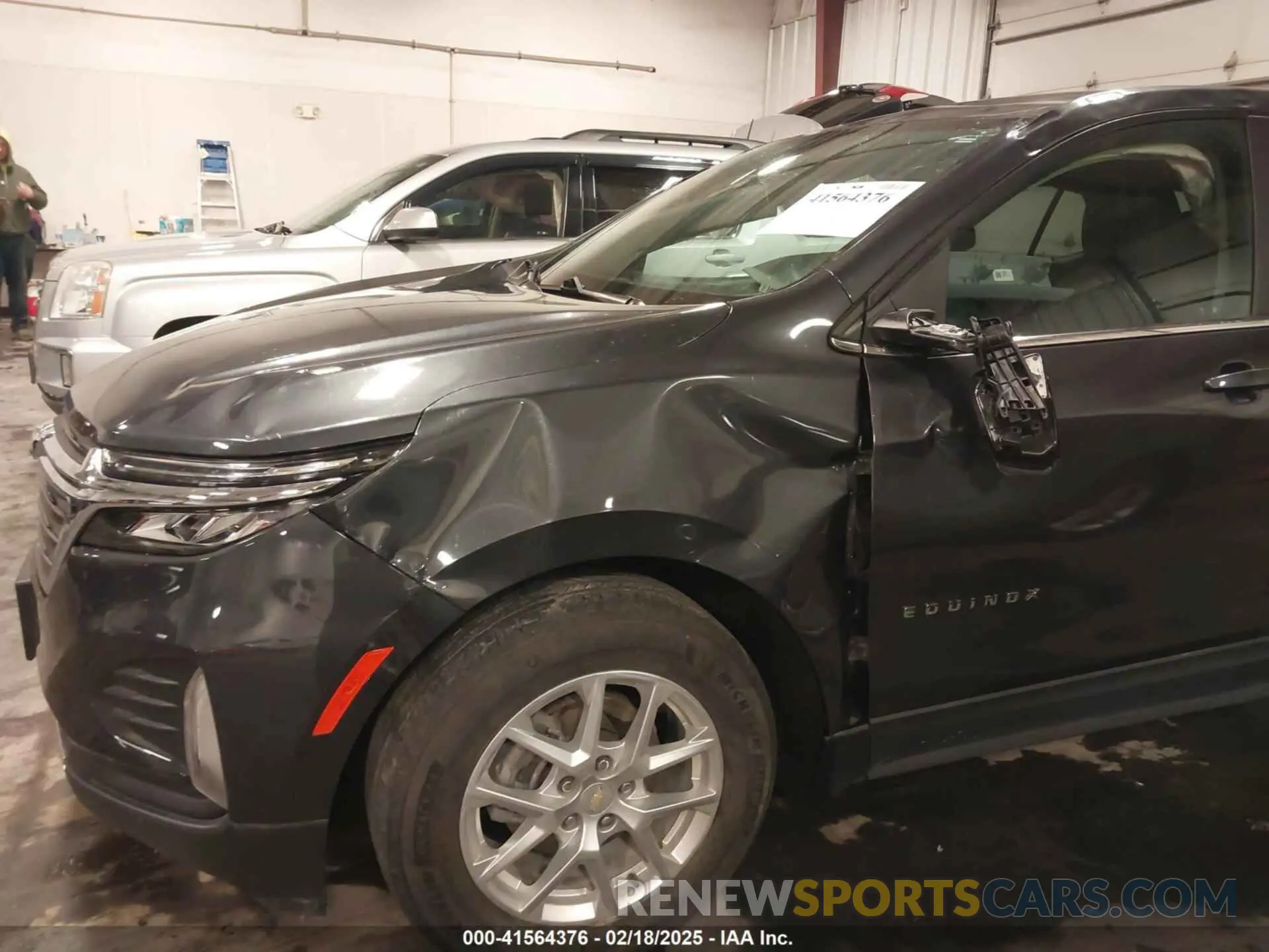 12 Photograph of a damaged car 2GNAXKEV1N6128723 CHEVROLET EQUINOX 2022
