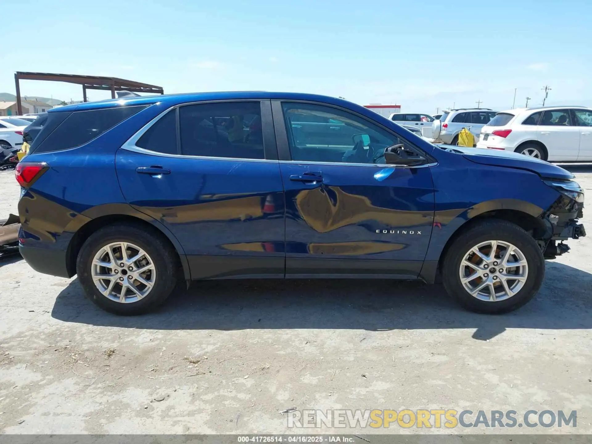 13 Photograph of a damaged car 2GNAXKEV1N6131220 CHEVROLET EQUINOX 2022