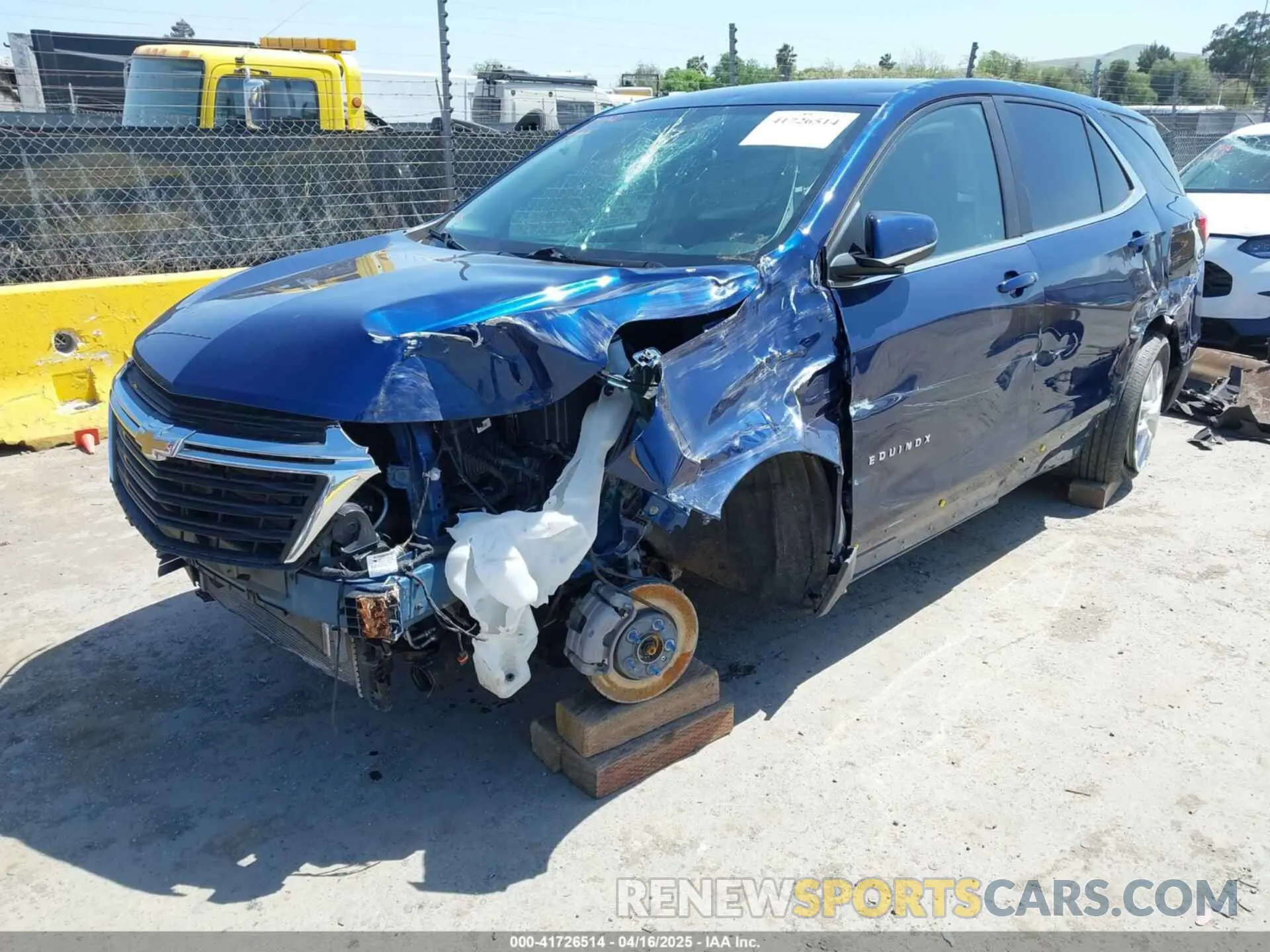 2 Photograph of a damaged car 2GNAXKEV1N6131220 CHEVROLET EQUINOX 2022