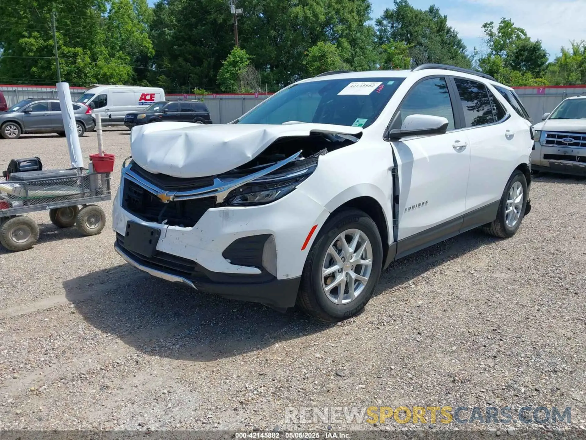 2 Photograph of a damaged car 2GNAXKEV2N6117696 CHEVROLET EQUINOX 2022