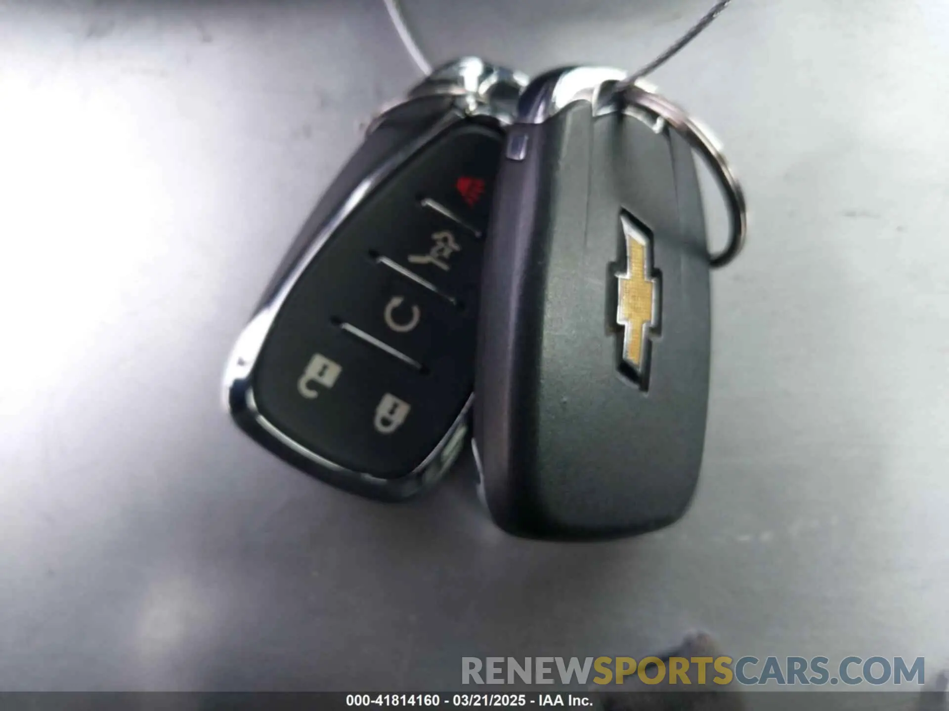 11 Photograph of a damaged car 2GNAXKEV4N6151932 CHEVROLET EQUINOX 2022